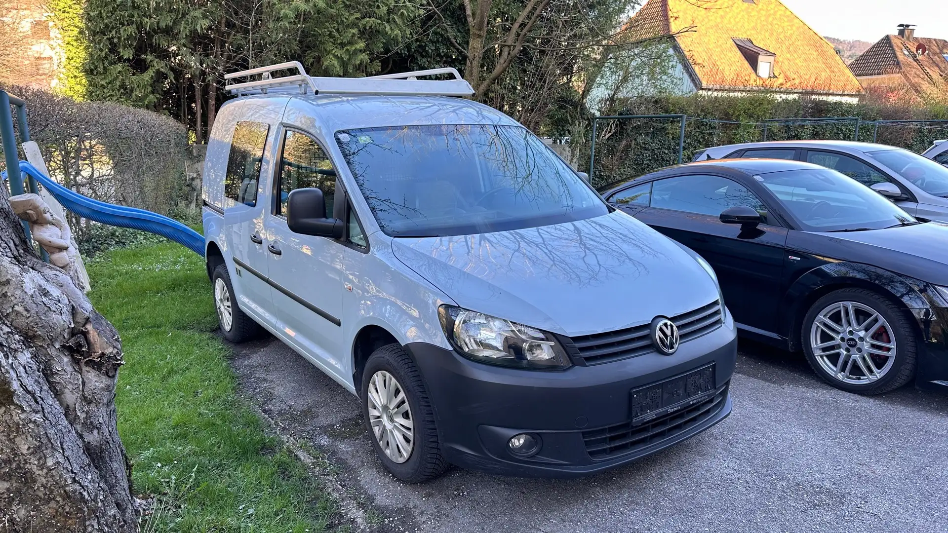 Volkswagen Caddy Kombi 2,0 TDI DPF 4MOTION Blau - 1