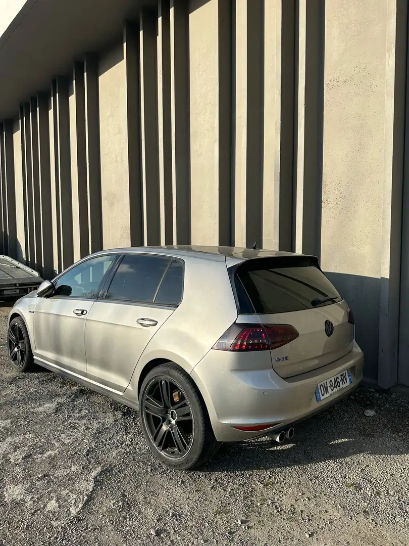 Volkswagen Golf GTE - 1