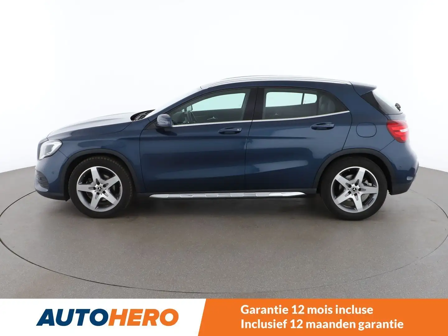 Mercedes-Benz GLA 200 GLA 200 d AMG Line Blauw - 2