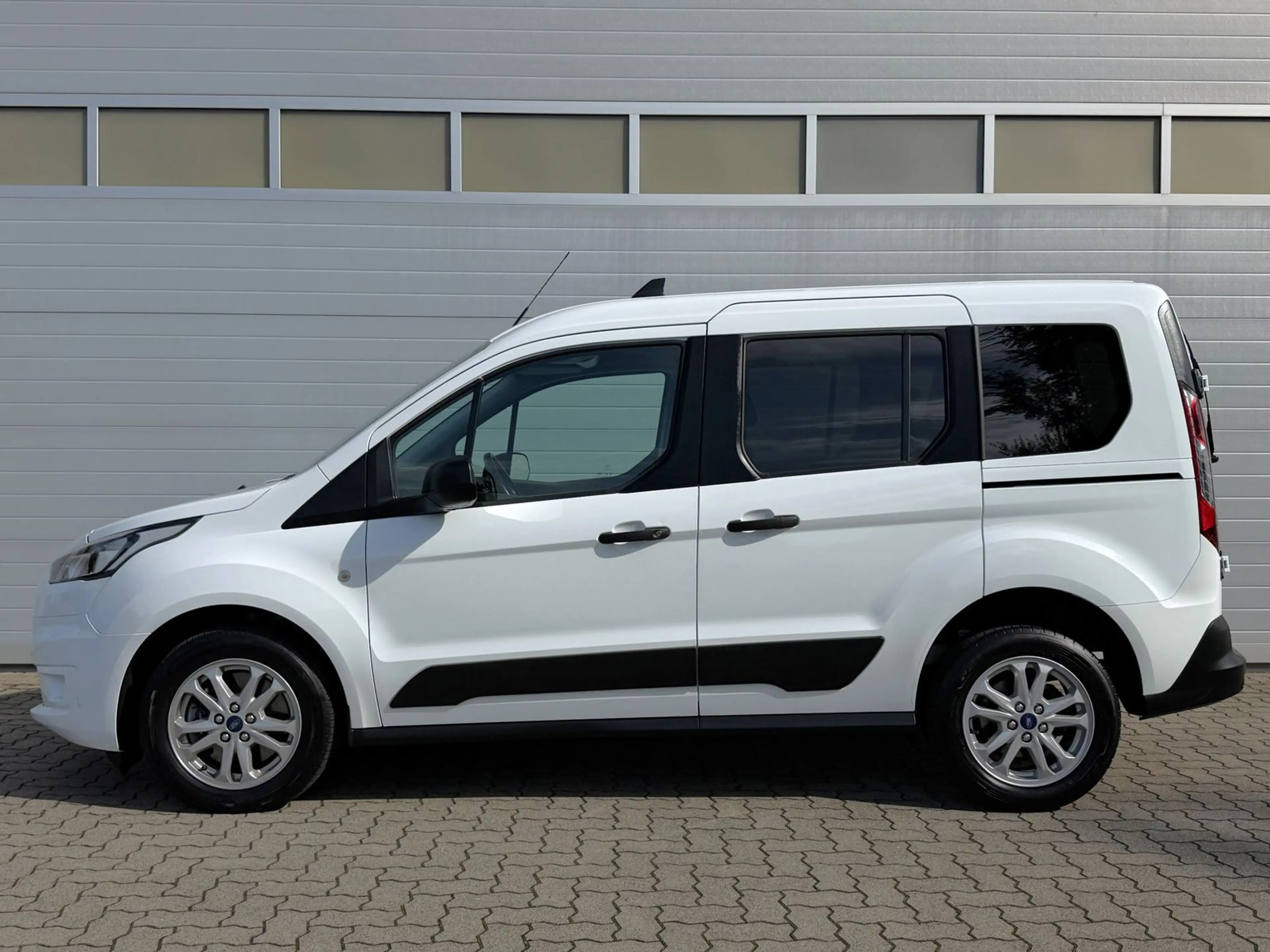 Ford Transit Connect Kombi Trend 1-HAND/Klima/PDC/SHZ — photo 5