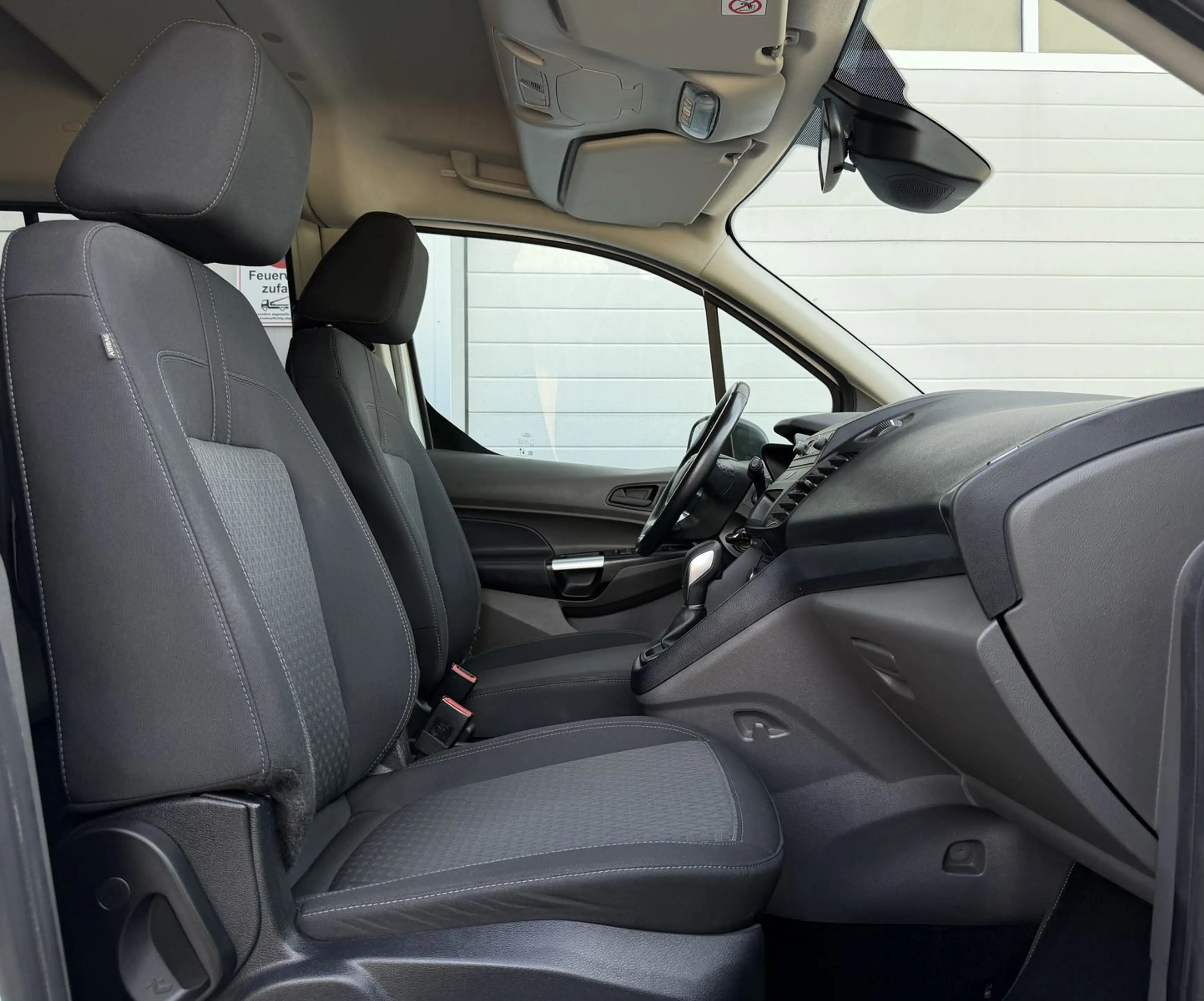 Ford Transit Connect Kombi Trend 1-HAND/Klima/PDC/SHZ — photo 10
