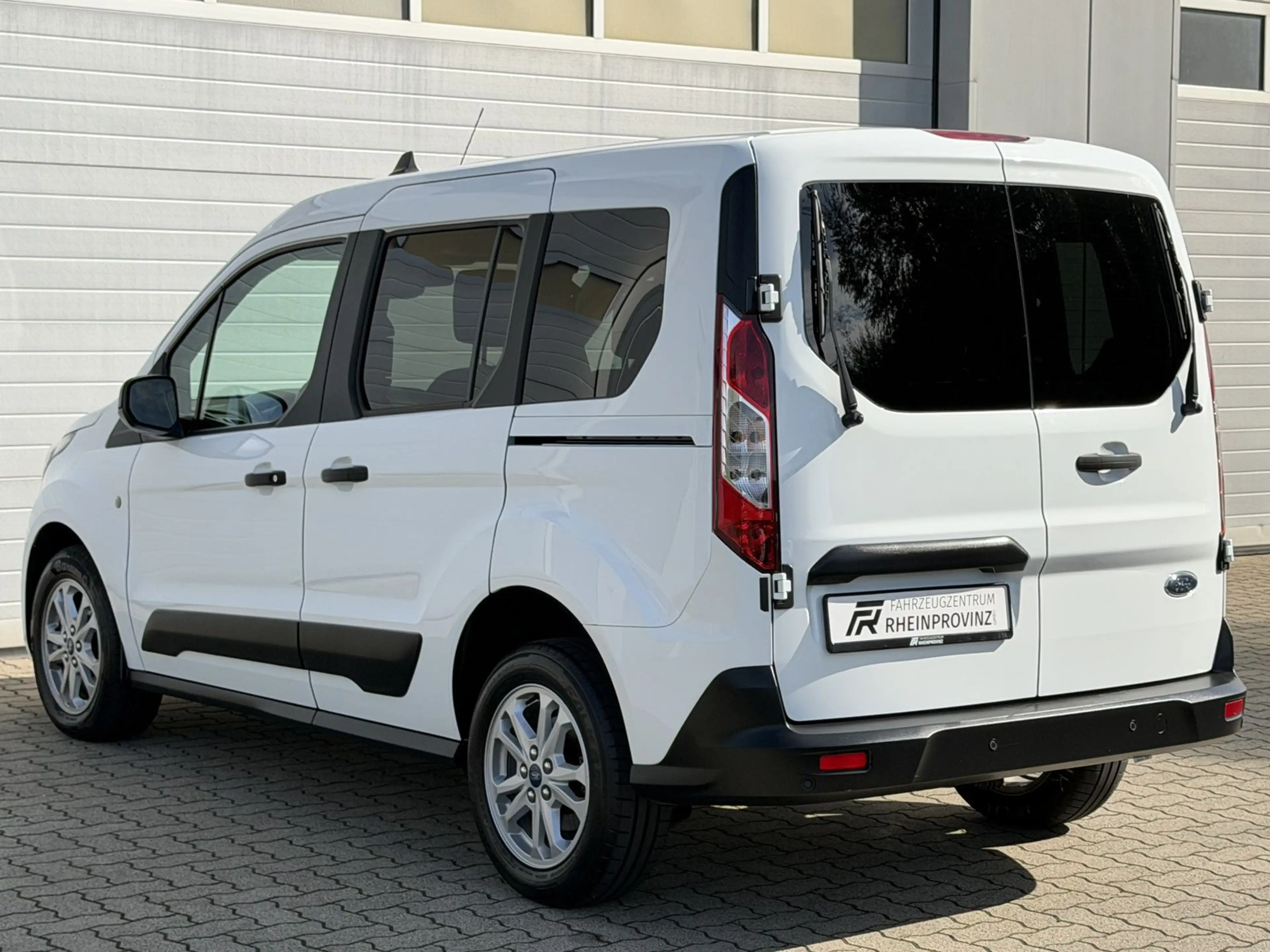 Ford Transit Connect Kombi Trend 1-HAND/Klima/PDC/SHZ — photo 4
