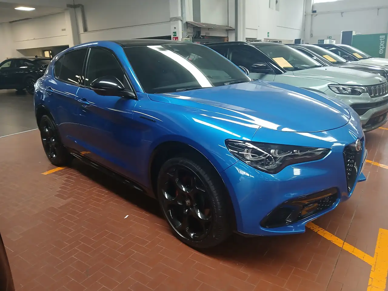 Alfa Romeo Stelvio 2023