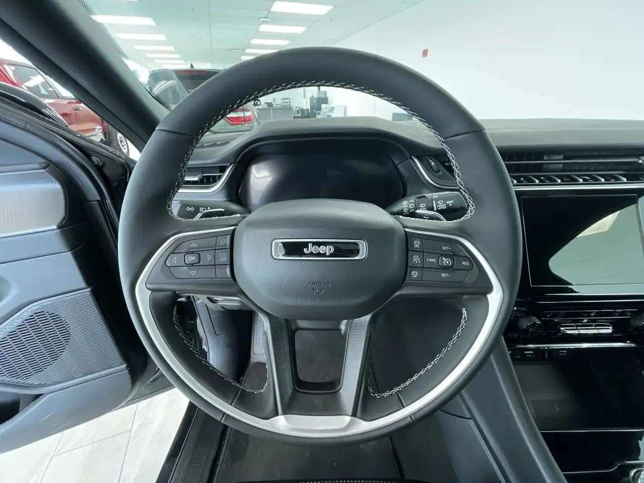 Jeep Grand Cherokee снимка Jeep Grand Cherokee