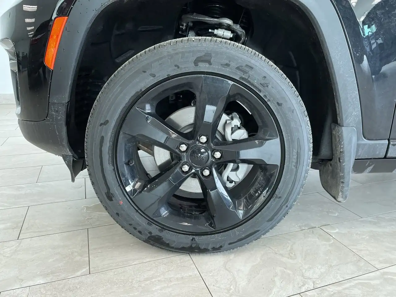 Jeep Grand Cherokee снимка Jeep Grand Cherokee