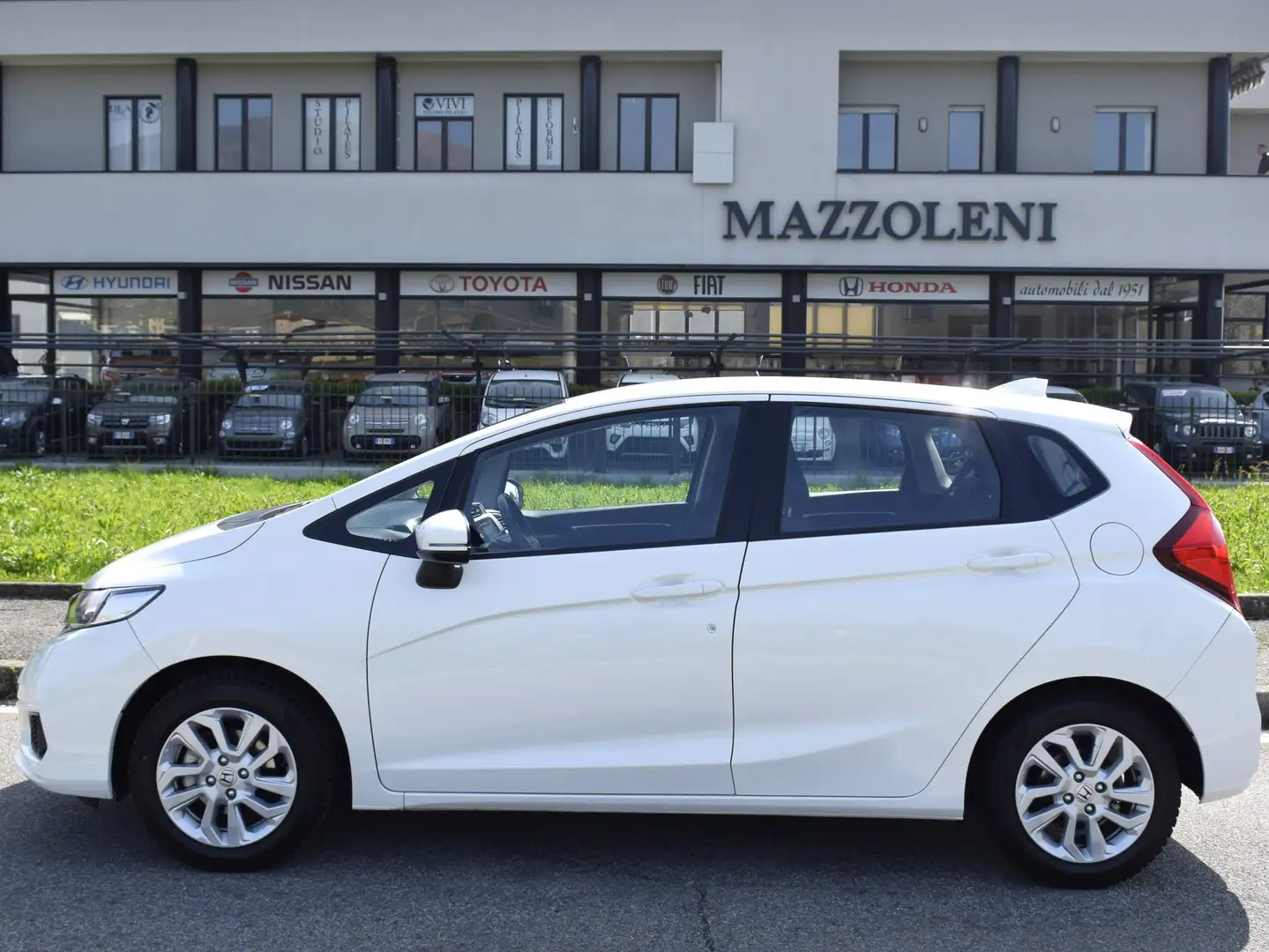 Honda Jazz 1.3 Comfort Navi Adas Wit - 1