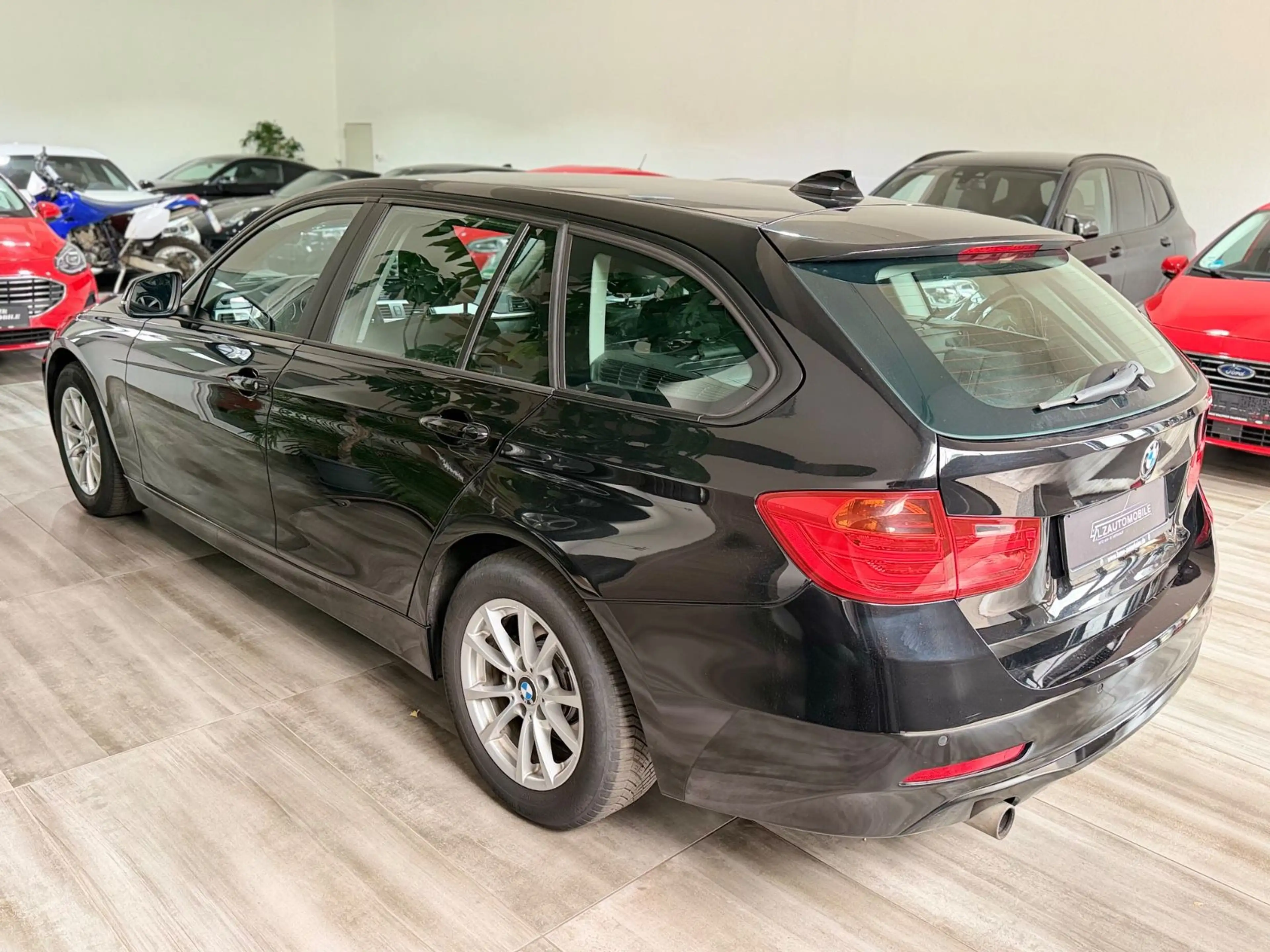 BMW 320 d Touring F31 — photo 6