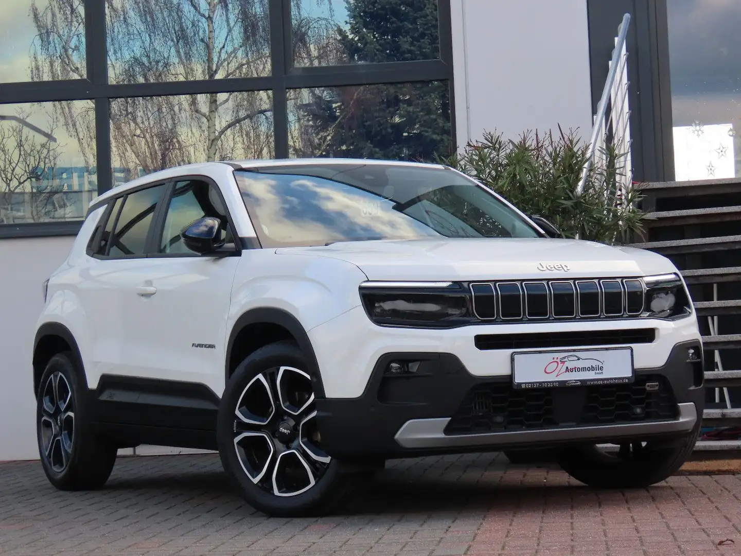 Jeep Avenger 1.2 Autom. Kamera Sitzheizung CarPlay Blanc - 1