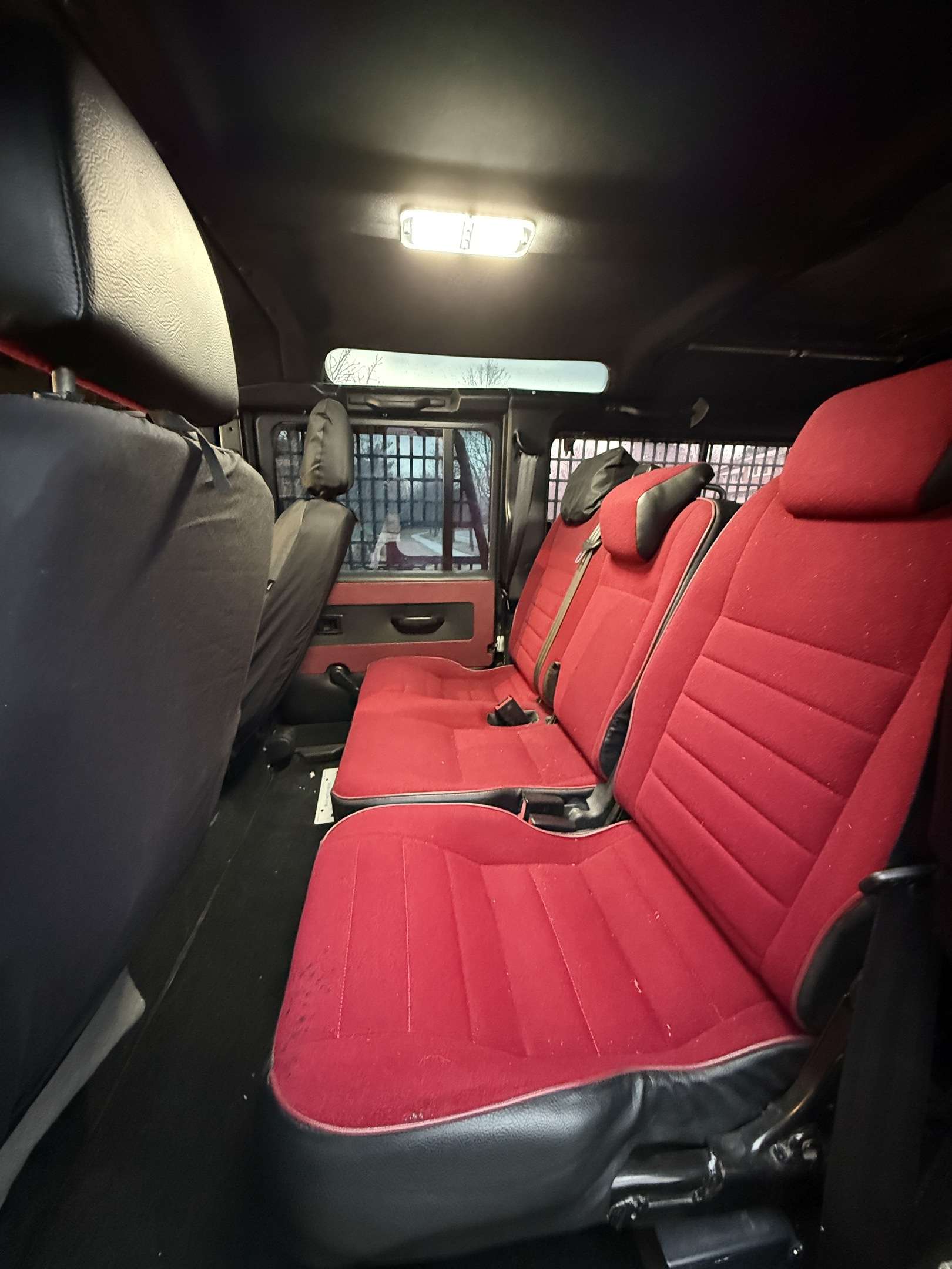 2007 Land Rover Defender thumb 12