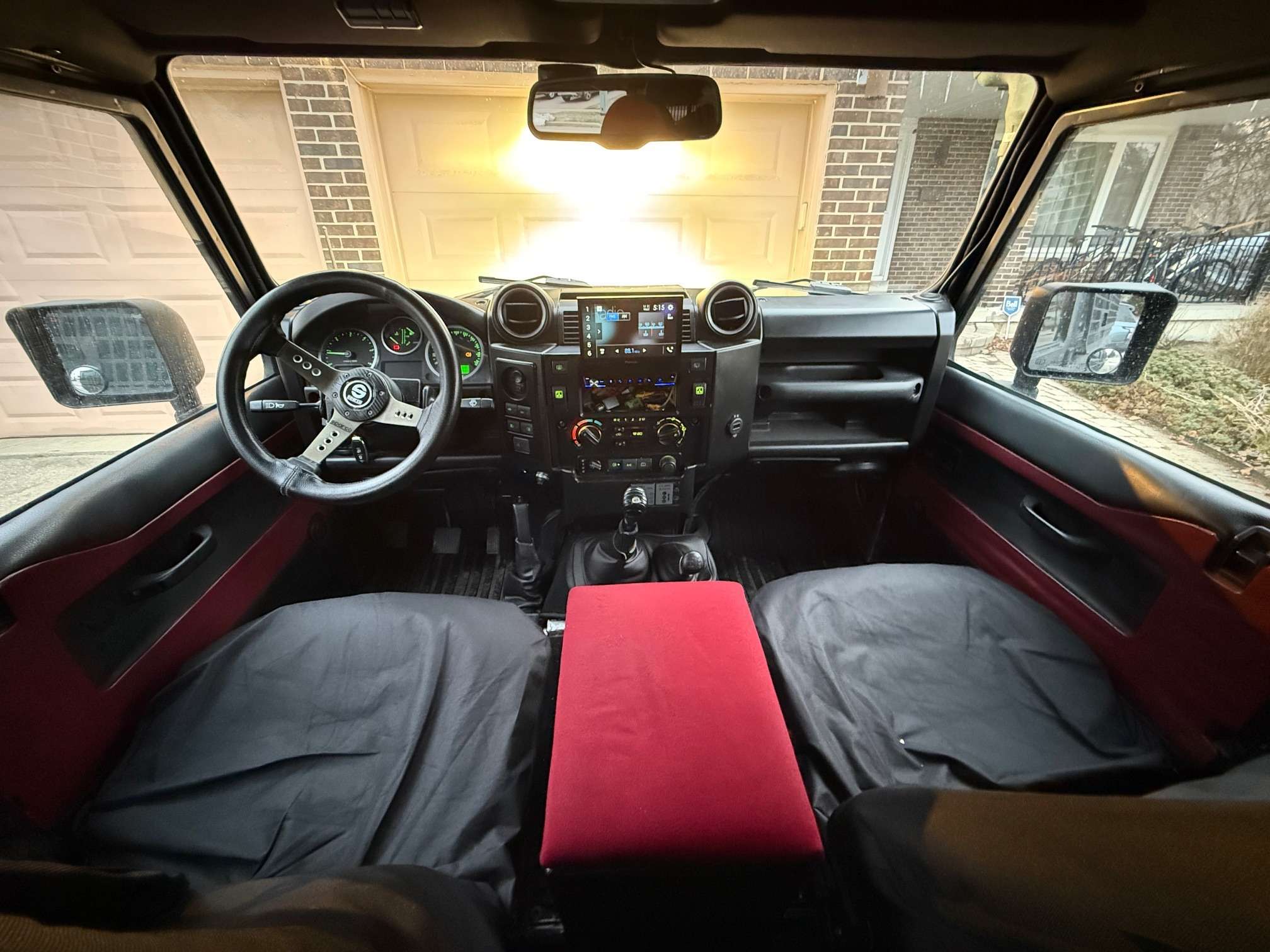 2007 Land Rover Defender thumb 10