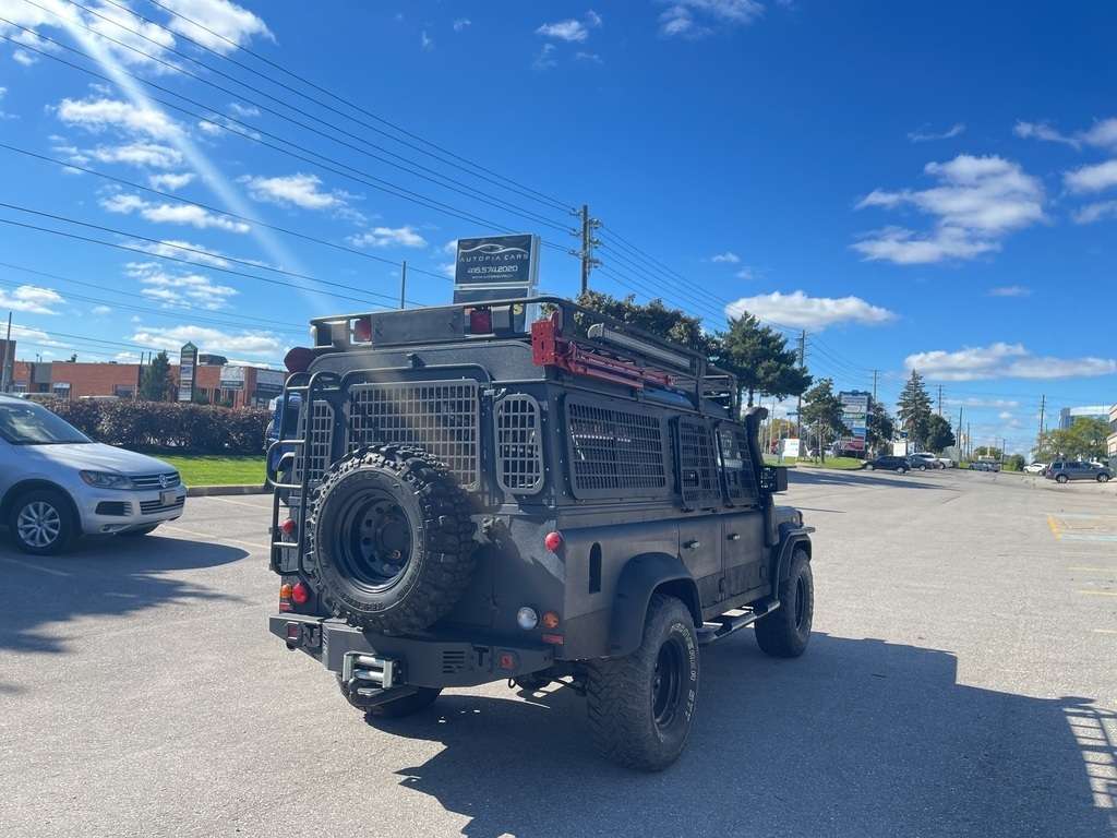 2007 Land Rover Defender thumb 8