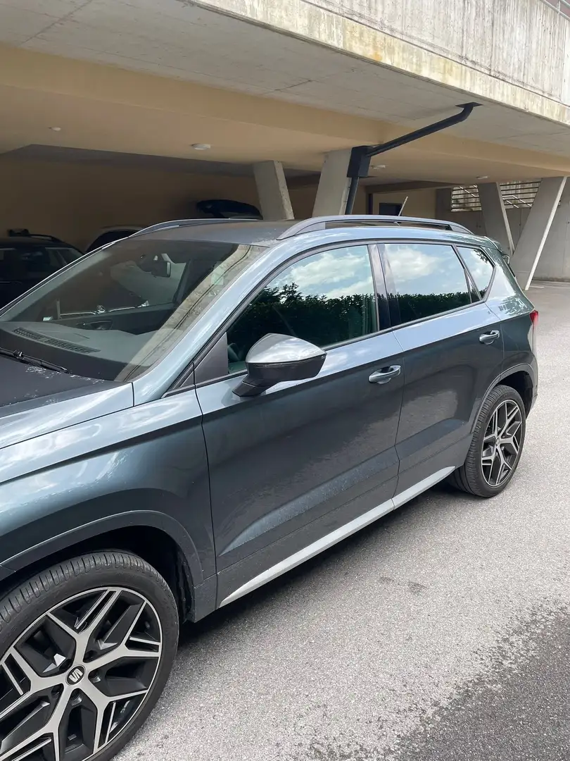 SEAT Ateca 1,4 FR ACT 4WD TSI DSG Grau - 1