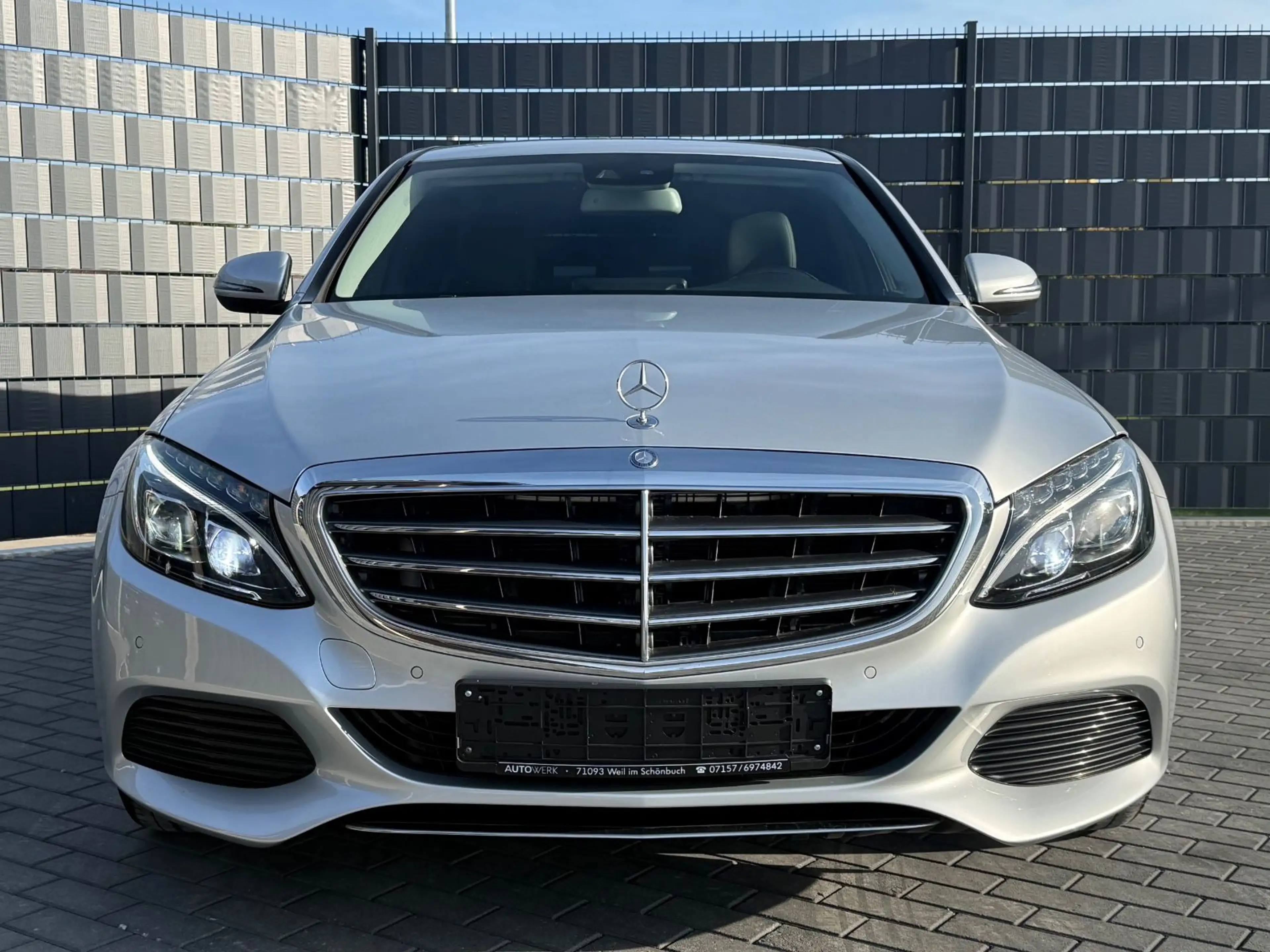 Mercedes-Benz C 400 4M*9G*AVANTGARDE*COMAND*STHZ*LEDER*PDC — photo 3