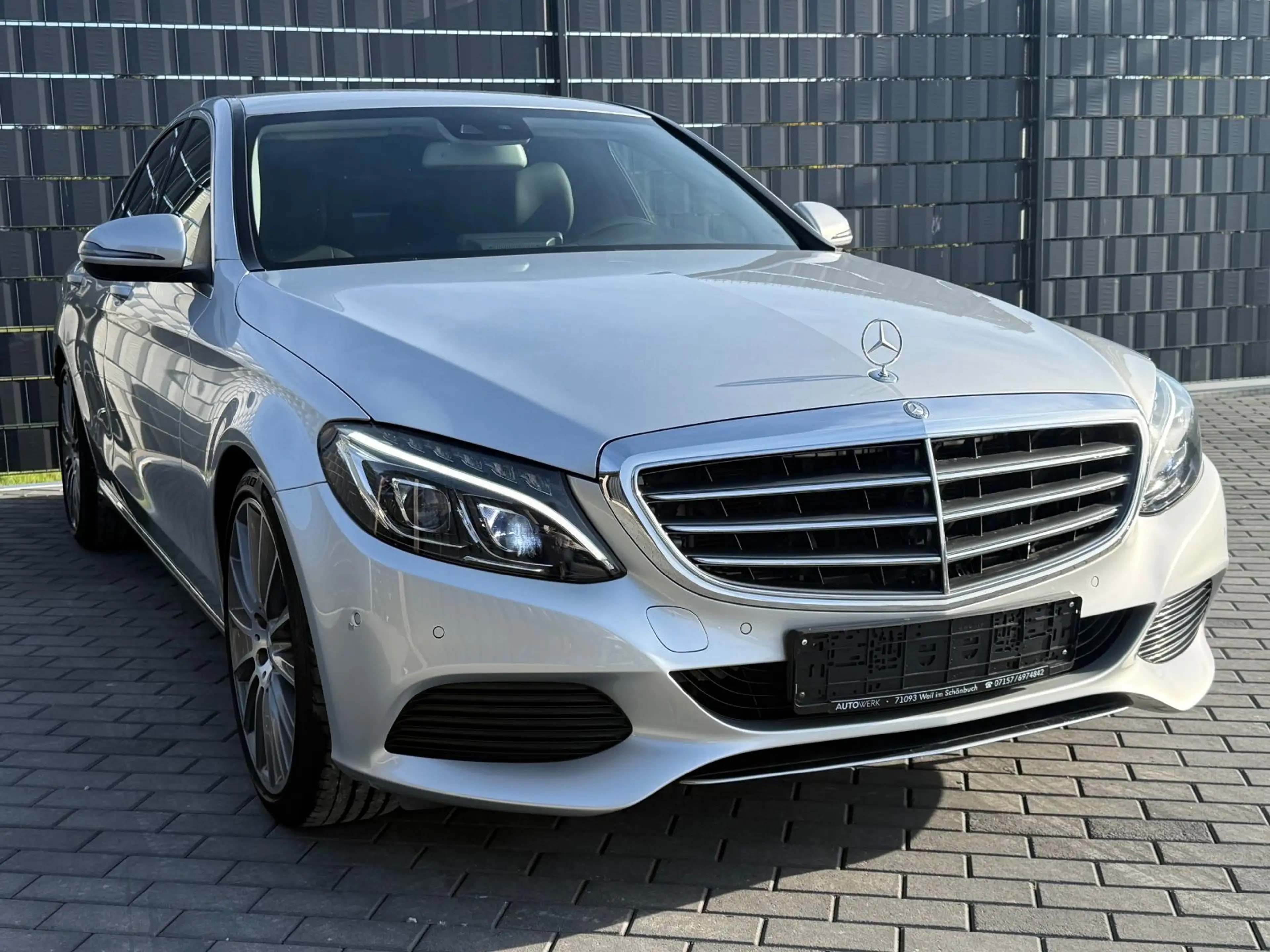 Mercedes-Benz C 400 4M*9G*AVANTGARDE*COMAND*STHZ*LEDER*PDC — photo 4