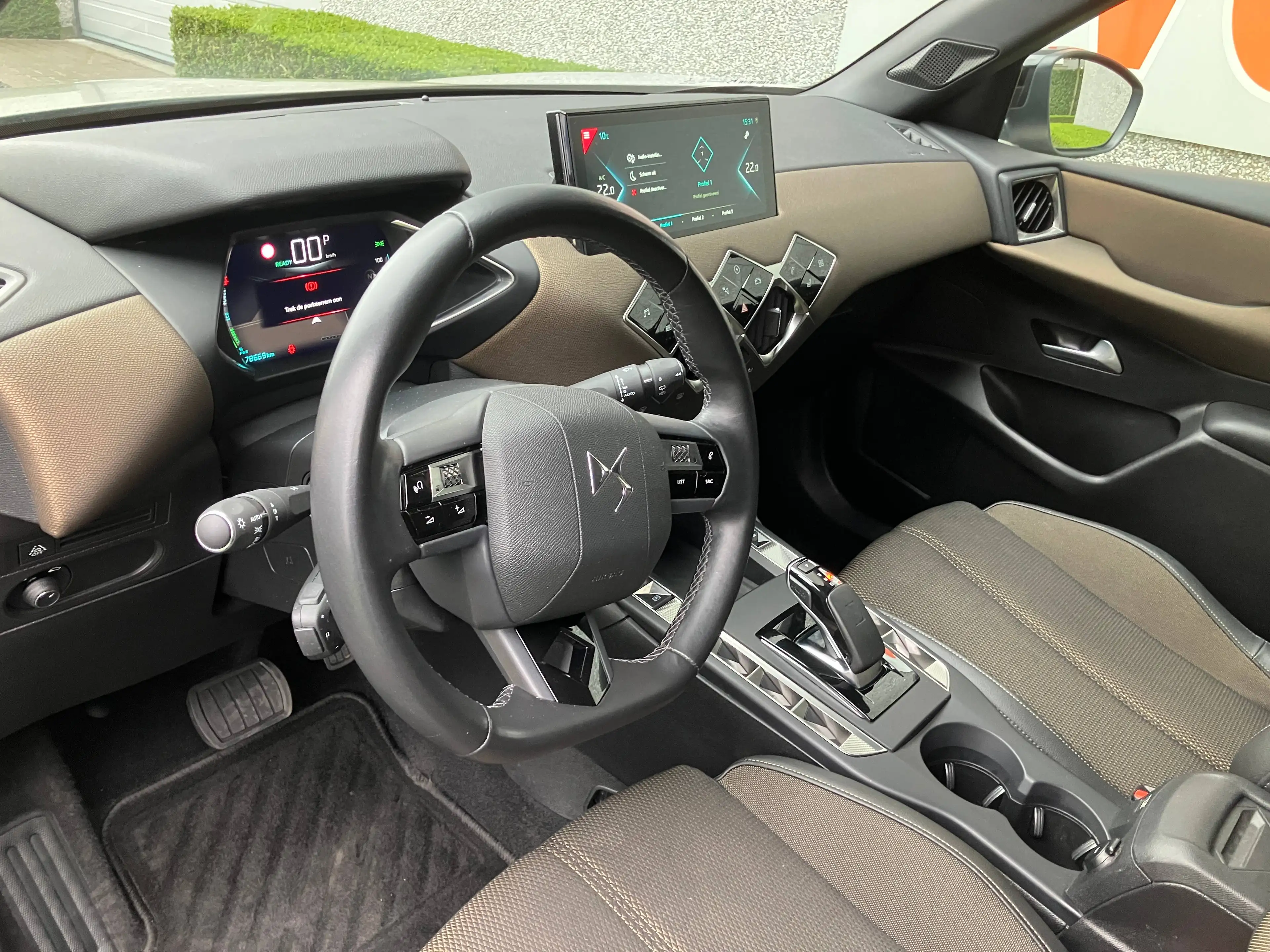 DS Automobiles DS 3 Crossback DS 3 CROSSBACK 50 kWh E-Tense Performance Line — photo 10