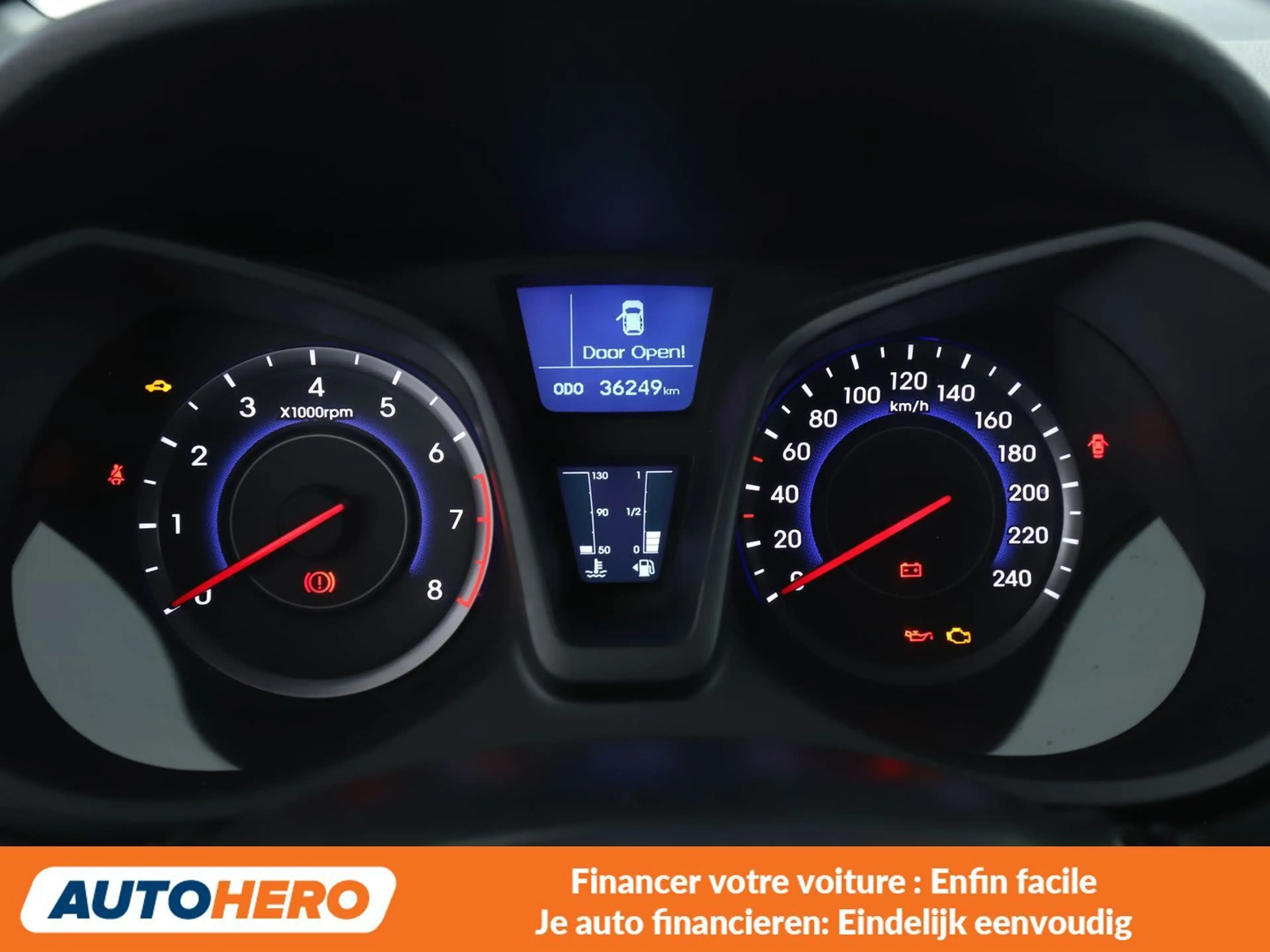 Hyundai iX20 1.6 Style Blue — photo 6