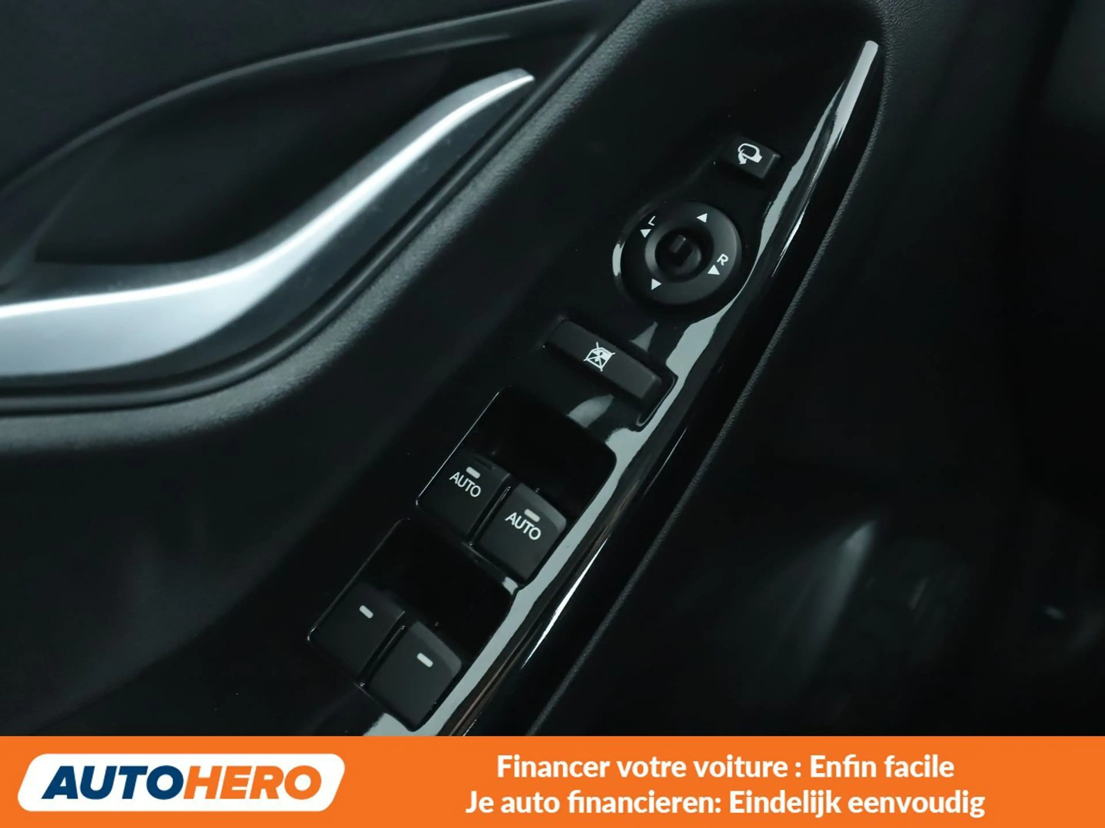 Hyundai iX20 1.6 Style Blue — photo 12