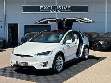 MODEL X 100D | 6 SEAT | WHITE & CARBON | MCU2