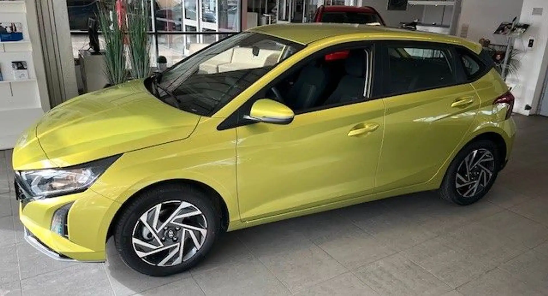 Hyundai i20 1.0 Facelift "Wave" Geel - 2
