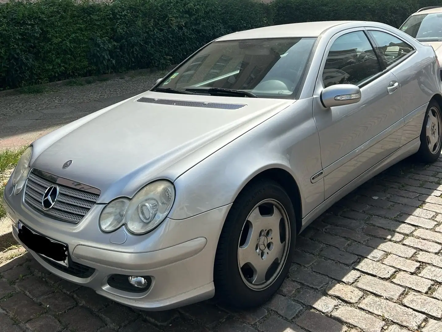 Mercedes-Benz C 180 C 180 Kompressor Sportcoupe Automatik Sport Editio Silber - 2