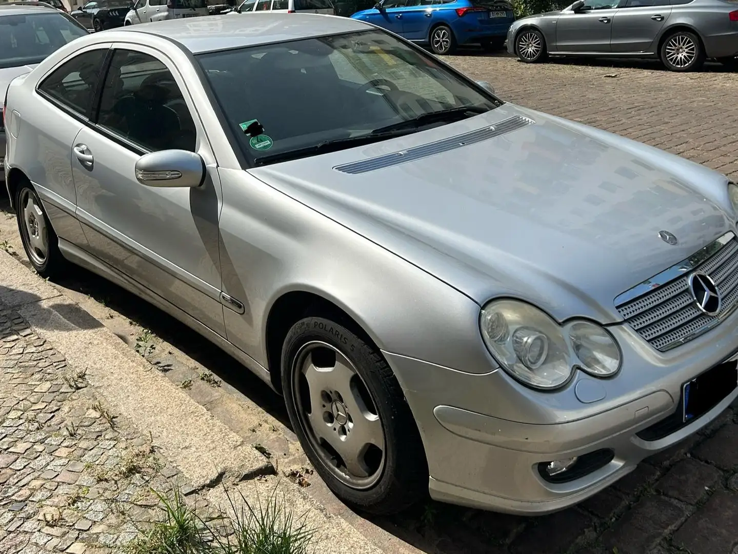 Mercedes-Benz C 180 C 180 Kompressor Sportcoupe Automatik Sport Editio Серебристый - 2