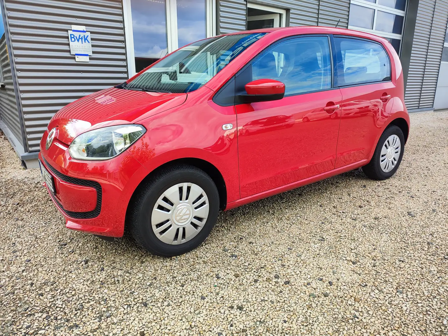 Volkswagen up! move up! BMT eco Rouge - 1