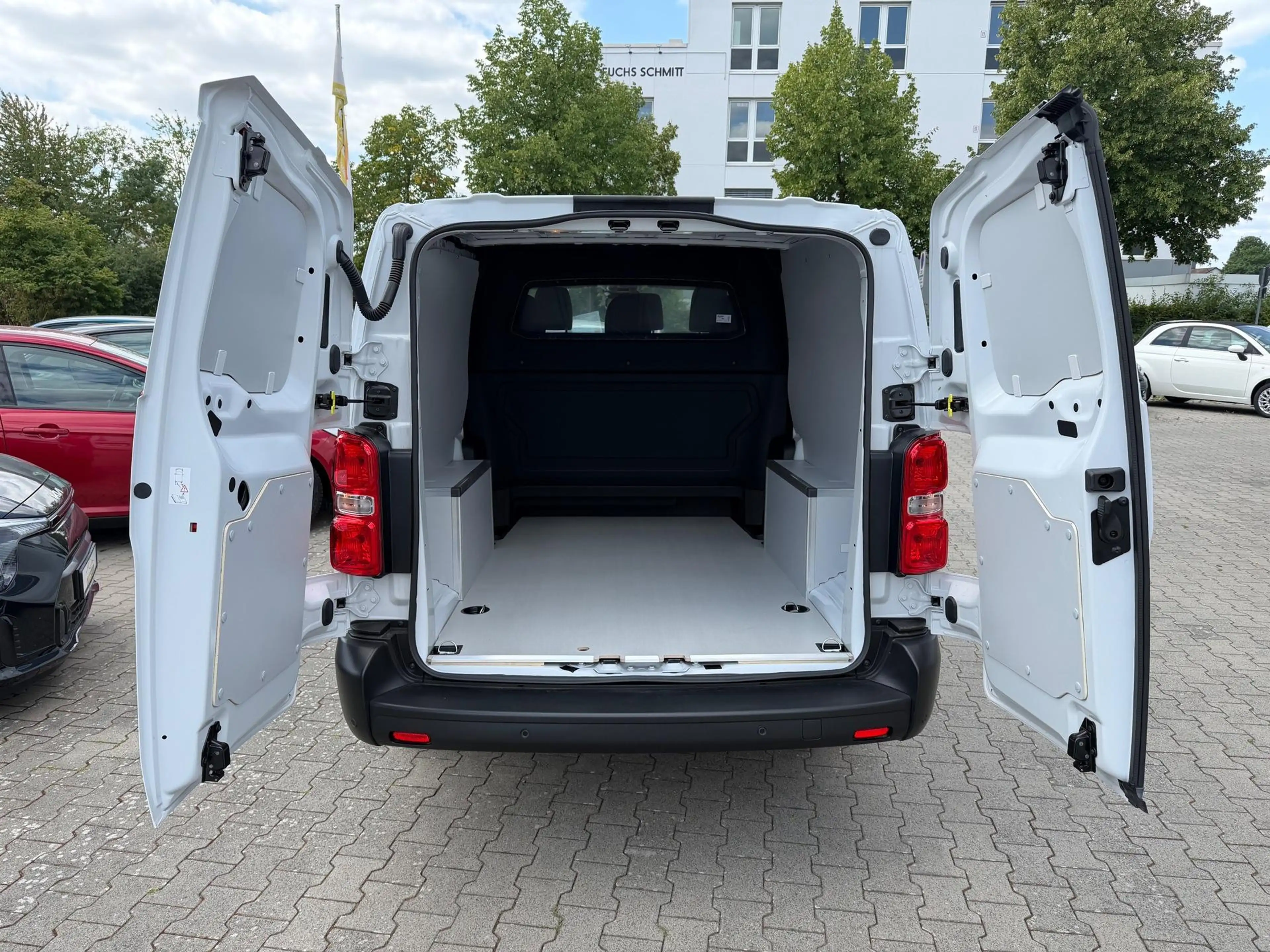 Fiat Scudo 2.0 BlueHDi Multicab L3 130 kW (177 PS), Autom.... — photo 13