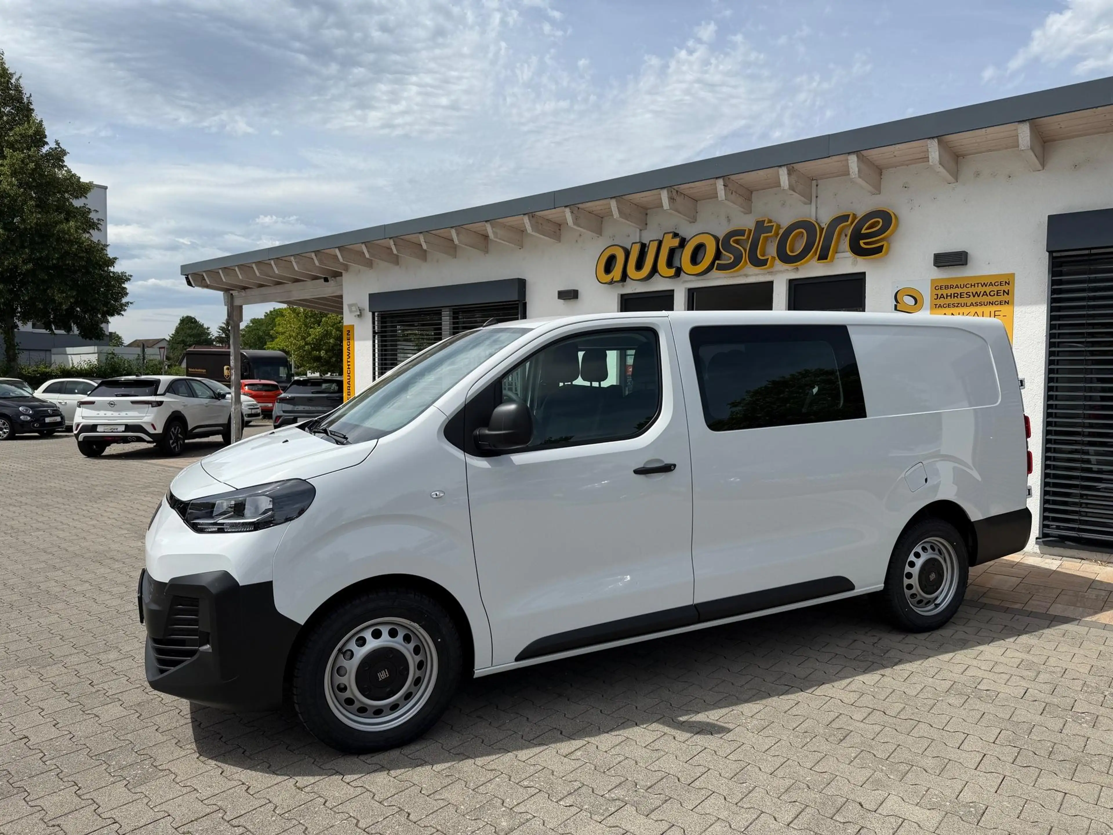 Fiat Scudo 2.0 BlueHDi Multicab L3 130 kW (177 PS), Autom....