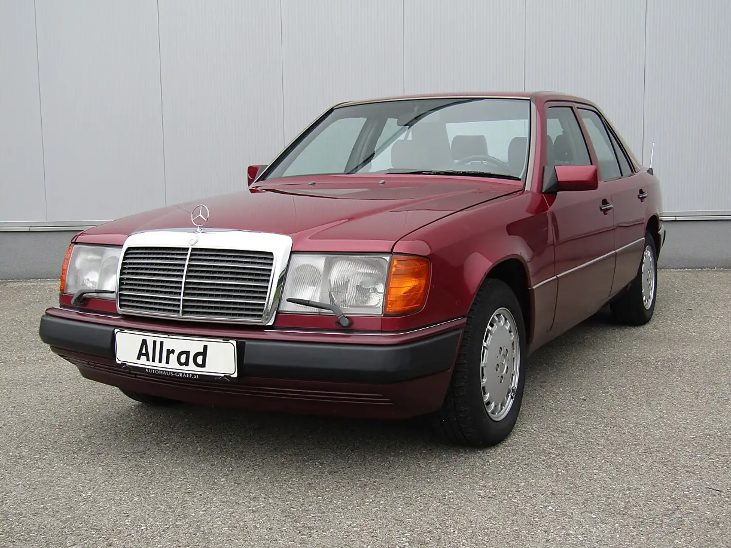 Mercedes-Benz Sonstige 300 E 4-M Automatik 1. Besitz super Ausstattung!! Rot - 1