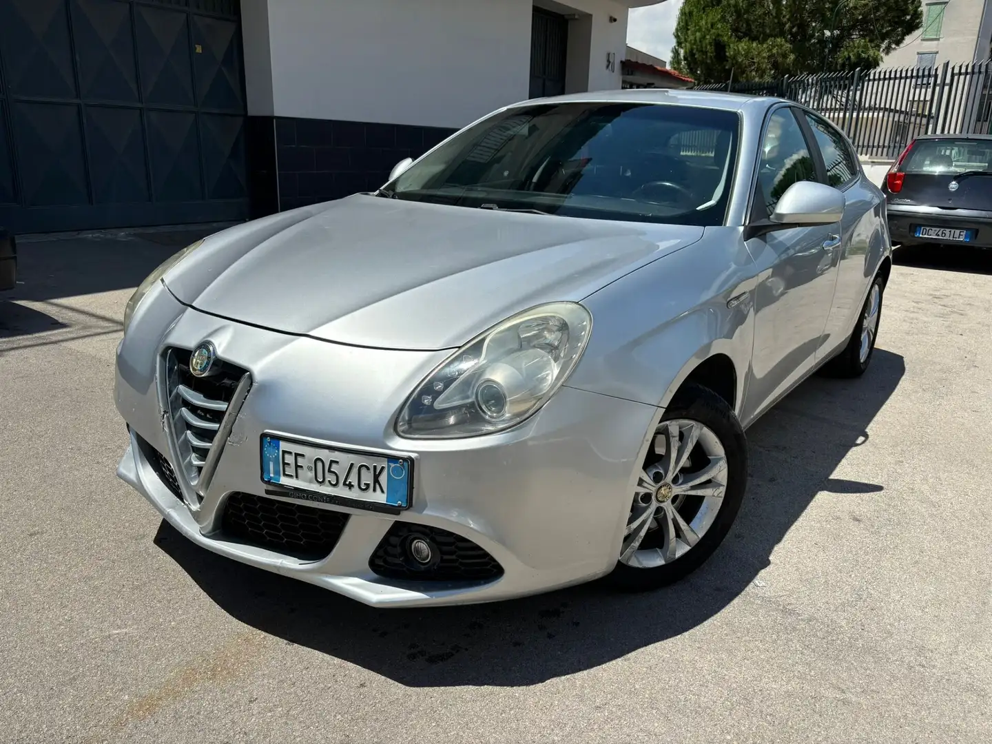 Alfa Romeo Giulietta 2.0 JTDm-2 140 CV Distinctive Argento - 1