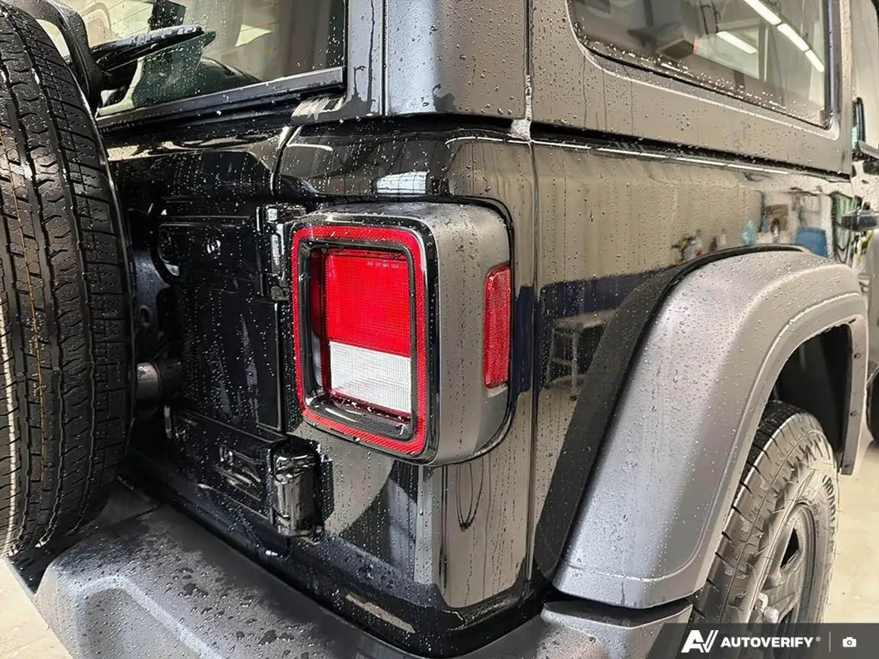 Jeep Wrangler снимка Jeep Wrangler