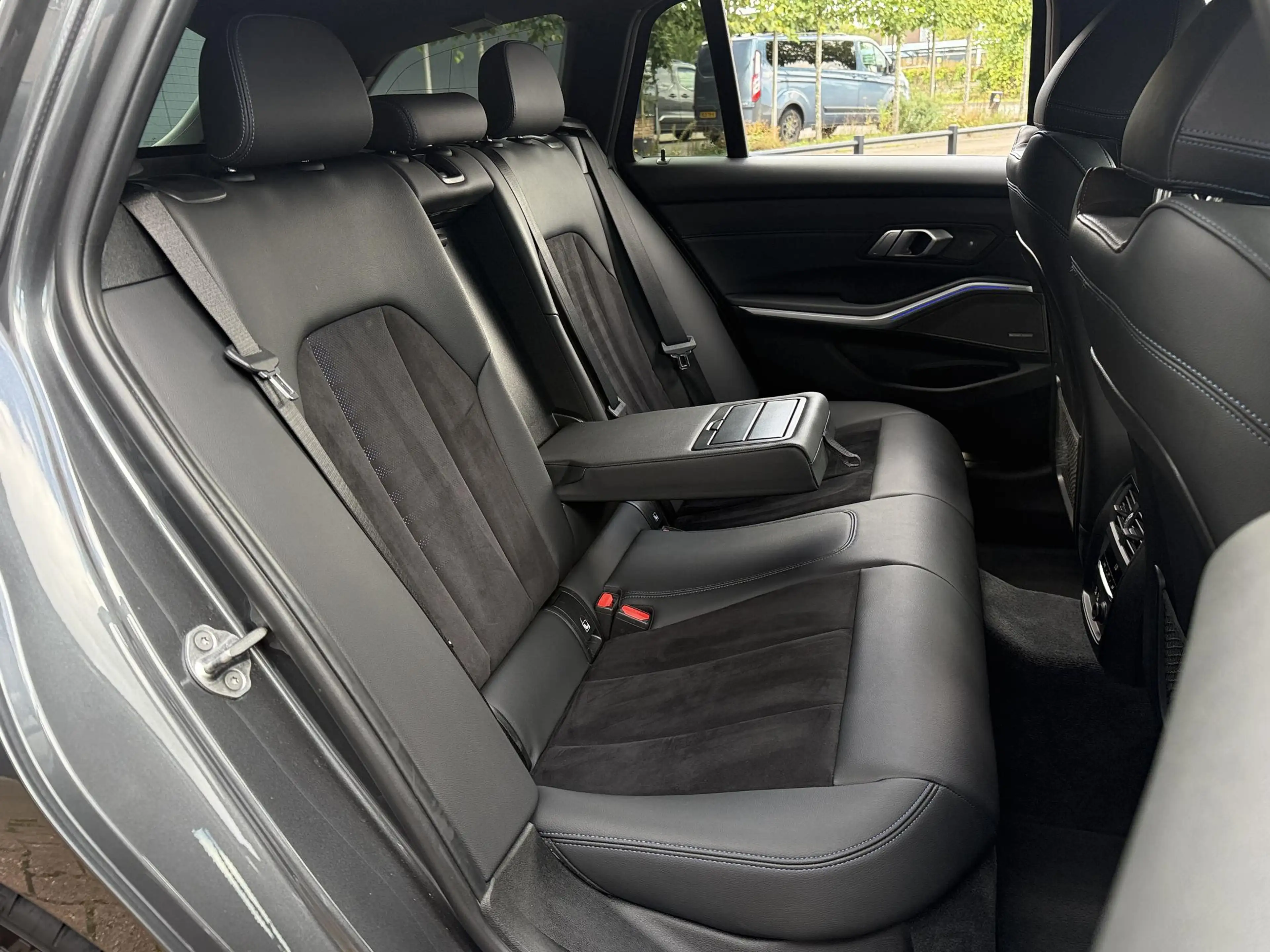 BMW 340 3-serie Touring M340i xDrive High Executive / 2de — photo 6