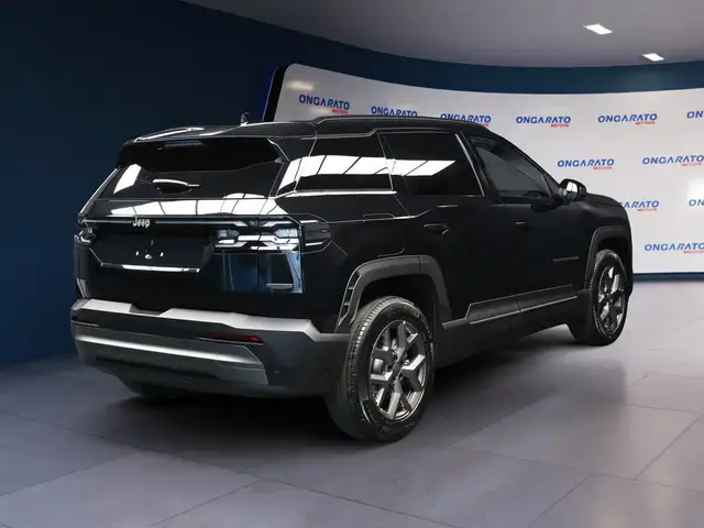 Jeep Compass view 4