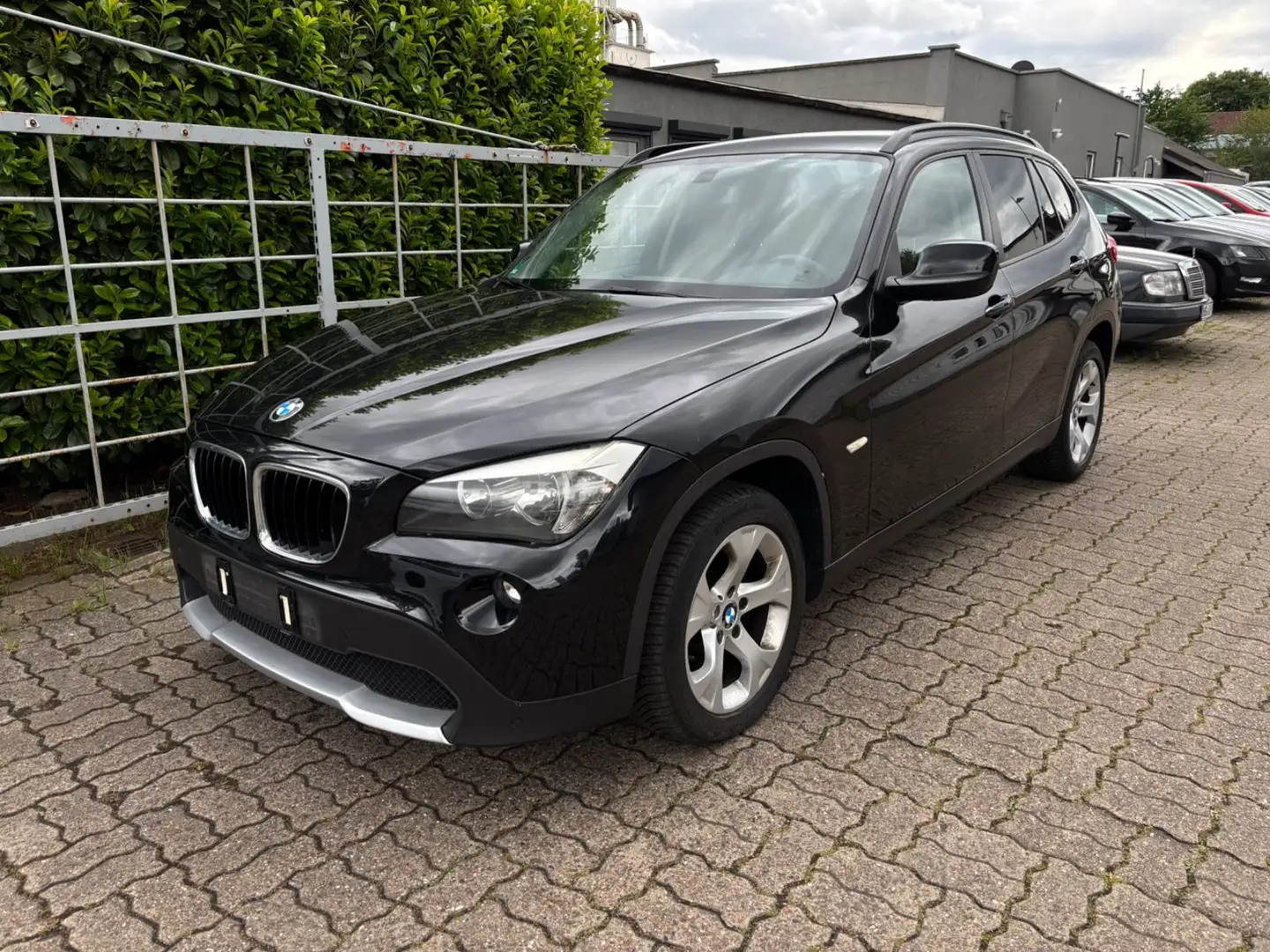 BMW X1 BMW X1 xDrive|Diesel|Automatik|PDC|AHK|TEMPOMAT Noir - 1
