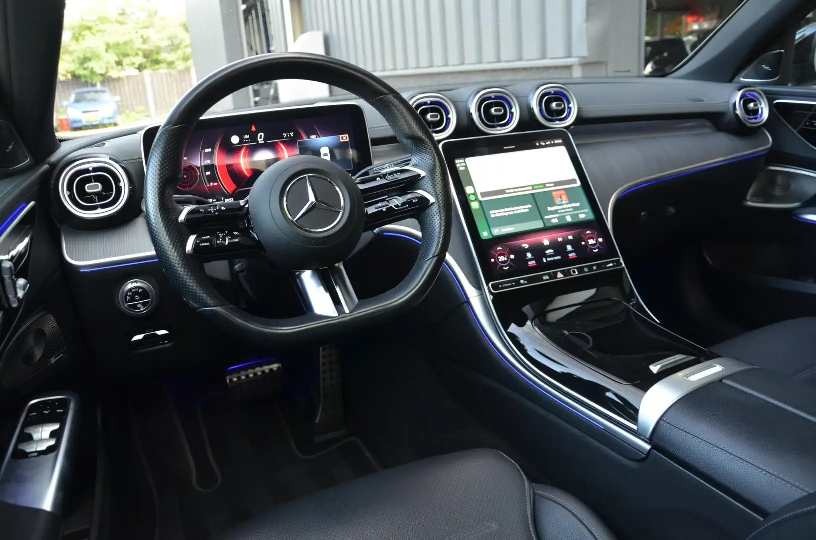 Mercedes-Benz C 180 AMG Pano|Burmester|360-View|Sfeerverlichting Wit - 2