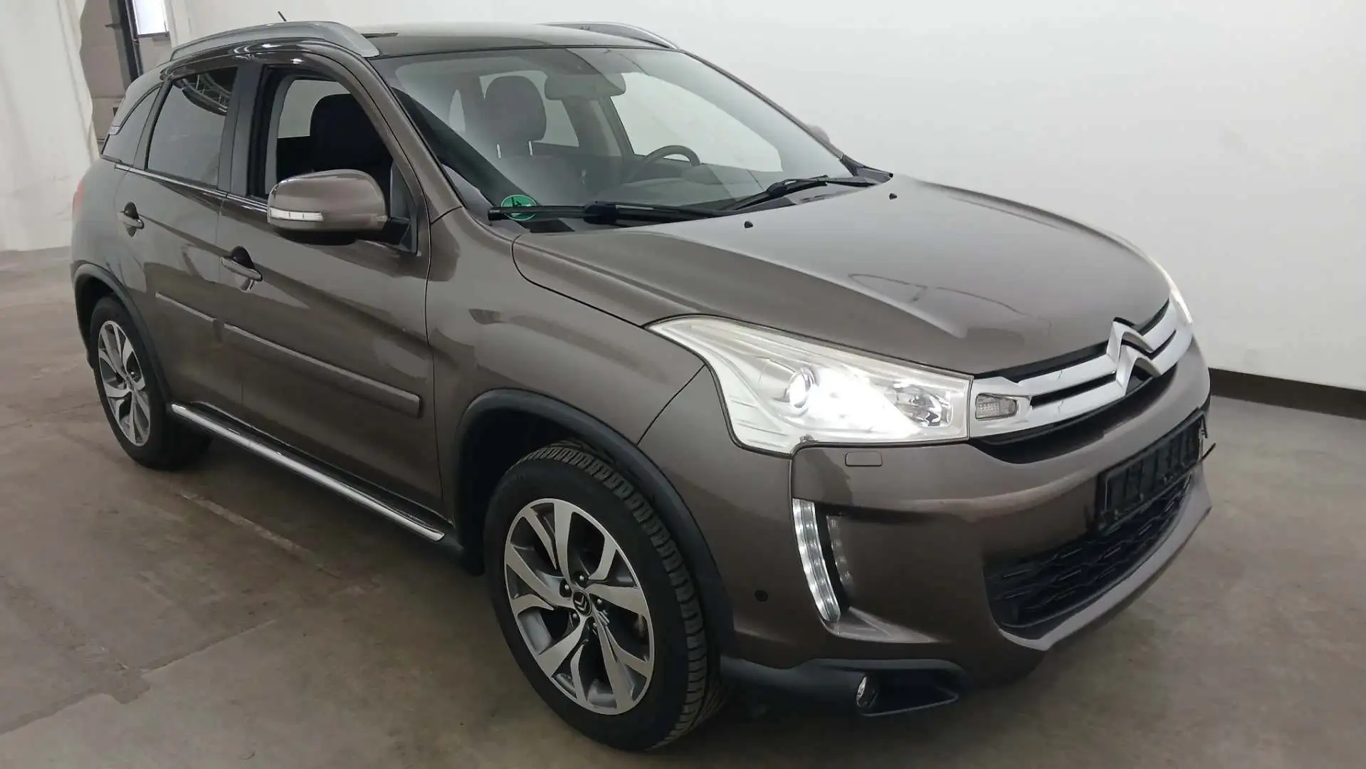 Citroen C4 Aircross C4 Aircross Diesel HDi 150 Allrad zuschaltbar Braun - 2