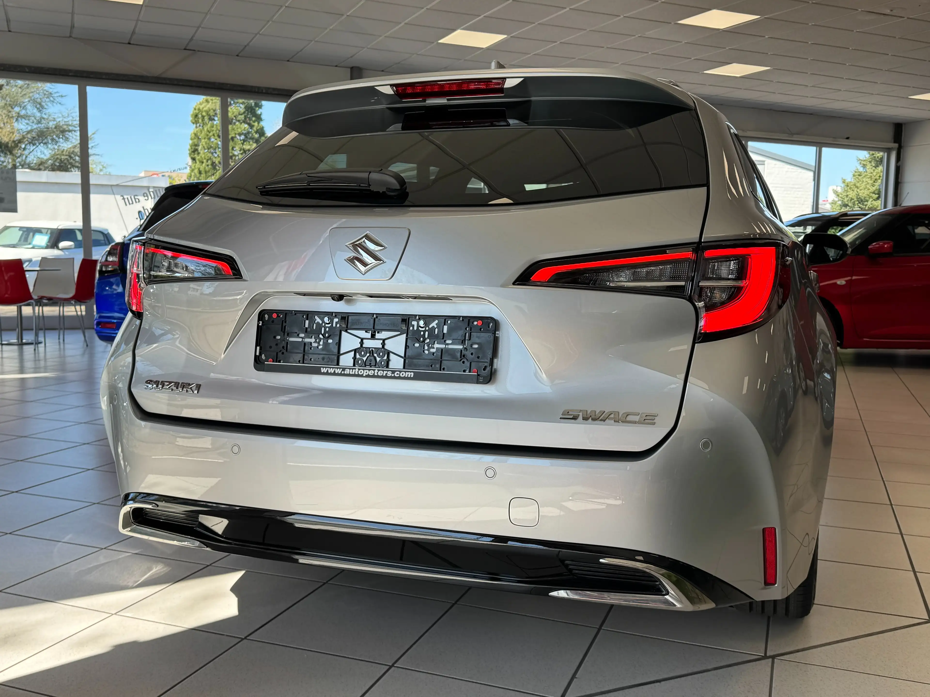 Suzuki Swace 1.8 Hybrid CVT Comfort+ — photo 6