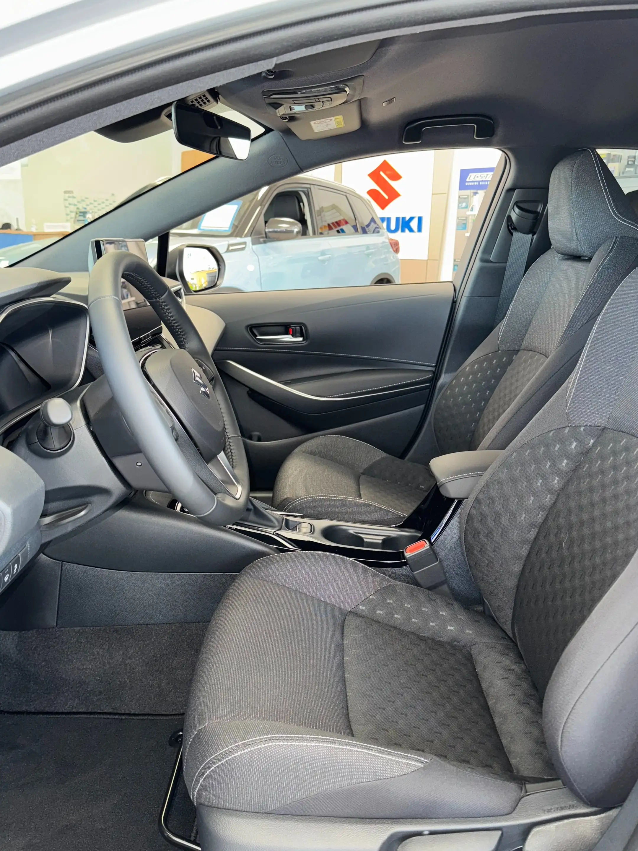 Suzuki Swace 1.8 Hybrid CVT Comfort+ — photo 15