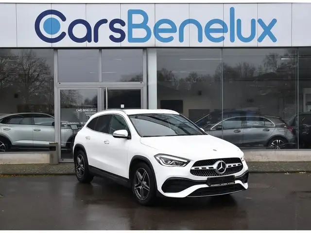 Mercedes-Benz GLA 200 CDI AMG Line 8G-Tronic GPS LANE SIDE CAM KEYLESS