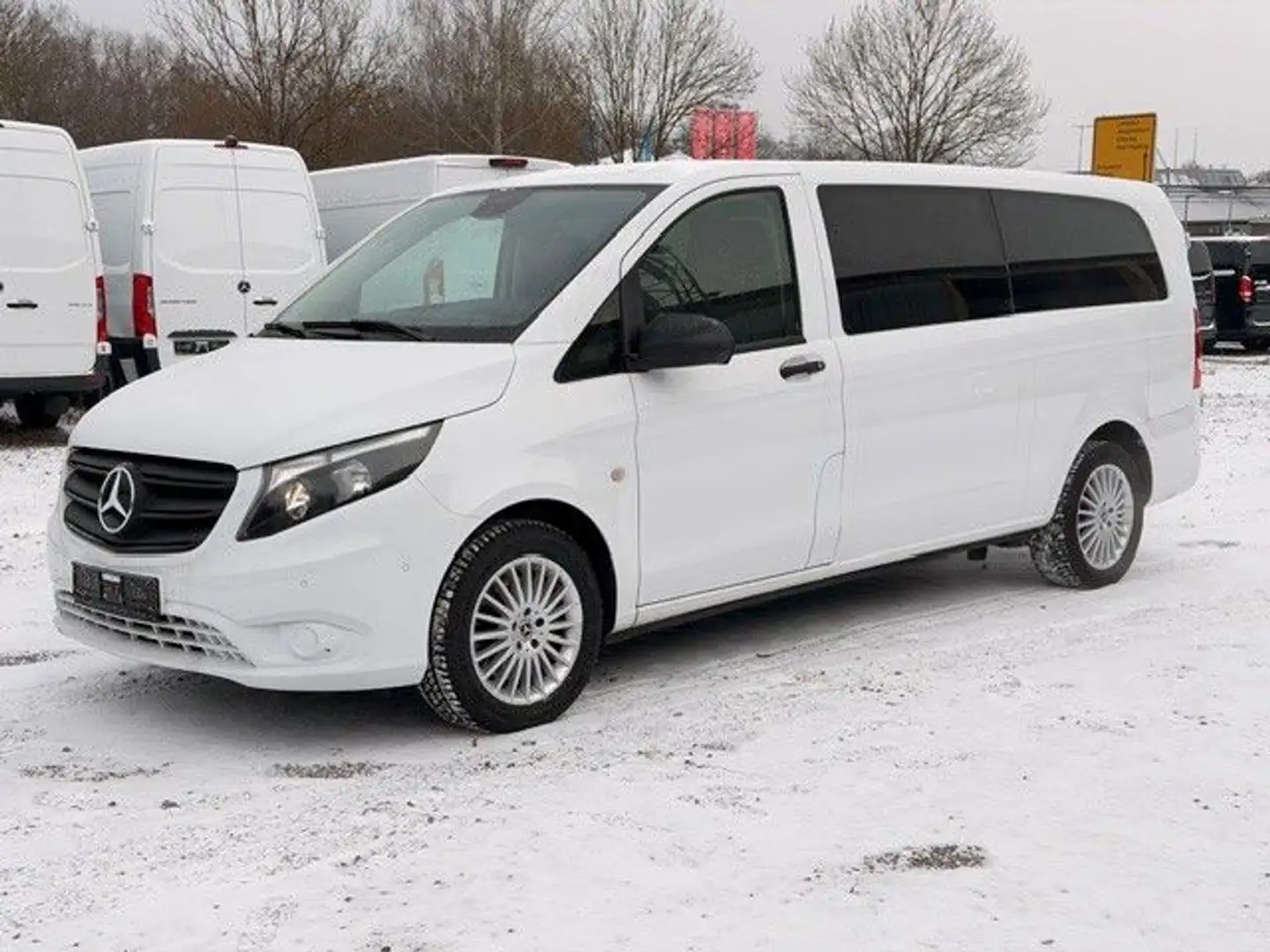 Mercedes-Benz Vito 114 CDI Extralang,Tourer Pro,2xKlima,9Sitze Blanc - 1