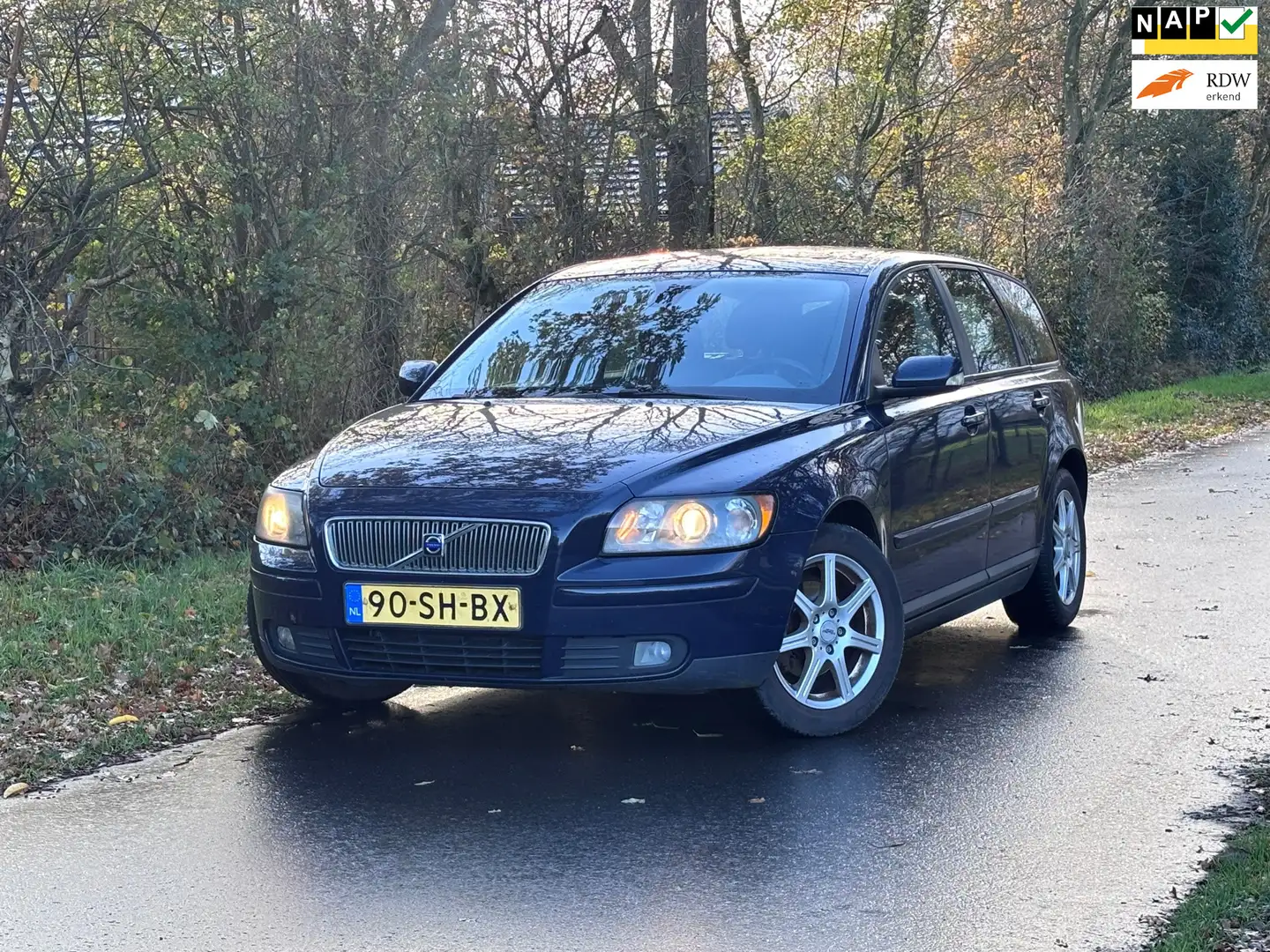 Volvo V50 1.8 Momentum | Airco + Cruise Nu € 1.950,-!!! Blauw - 1