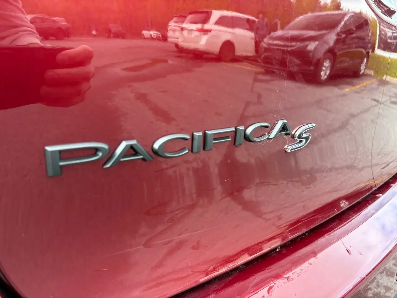 Chrysler Pacifica снимка Chrysler Pacifica
