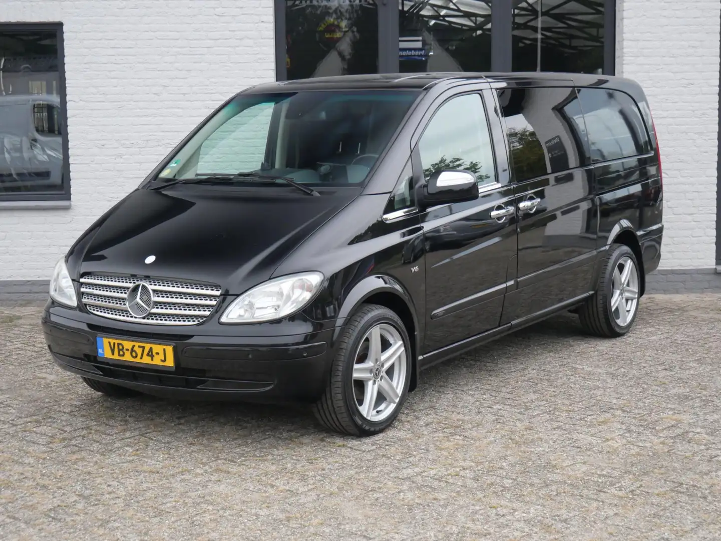 Mercedes-Benz Viano 3.0 CDI DC Lang Ecc Leder Navi Pdc Youngtimer Czarny - 1