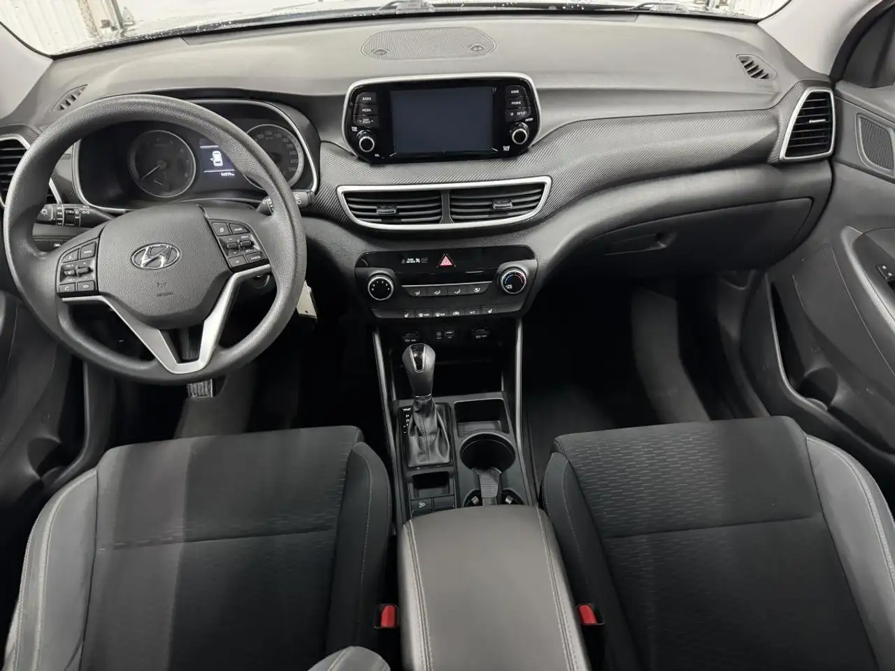 Hyundai TUCSON снимка Hyundai TUCSON