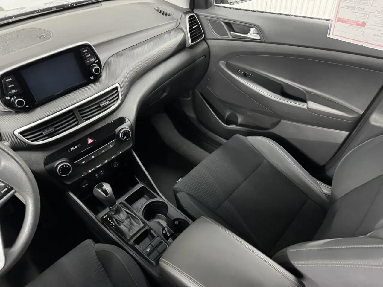 Hyundai TUCSON снимка Hyundai TUCSON