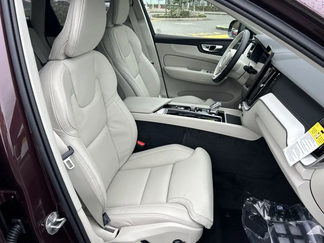 Volvo XC60 снимка Volvo XC60