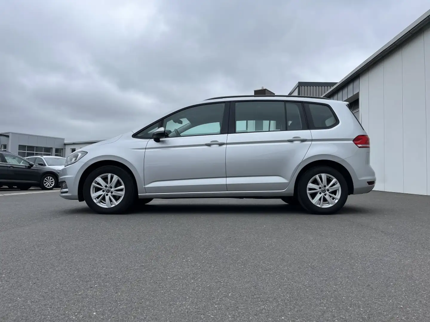 Volkswagen Touran 2.0 TDI Comfortline 154€ m. 20% Anzahlung AHK Na Plateado - 2