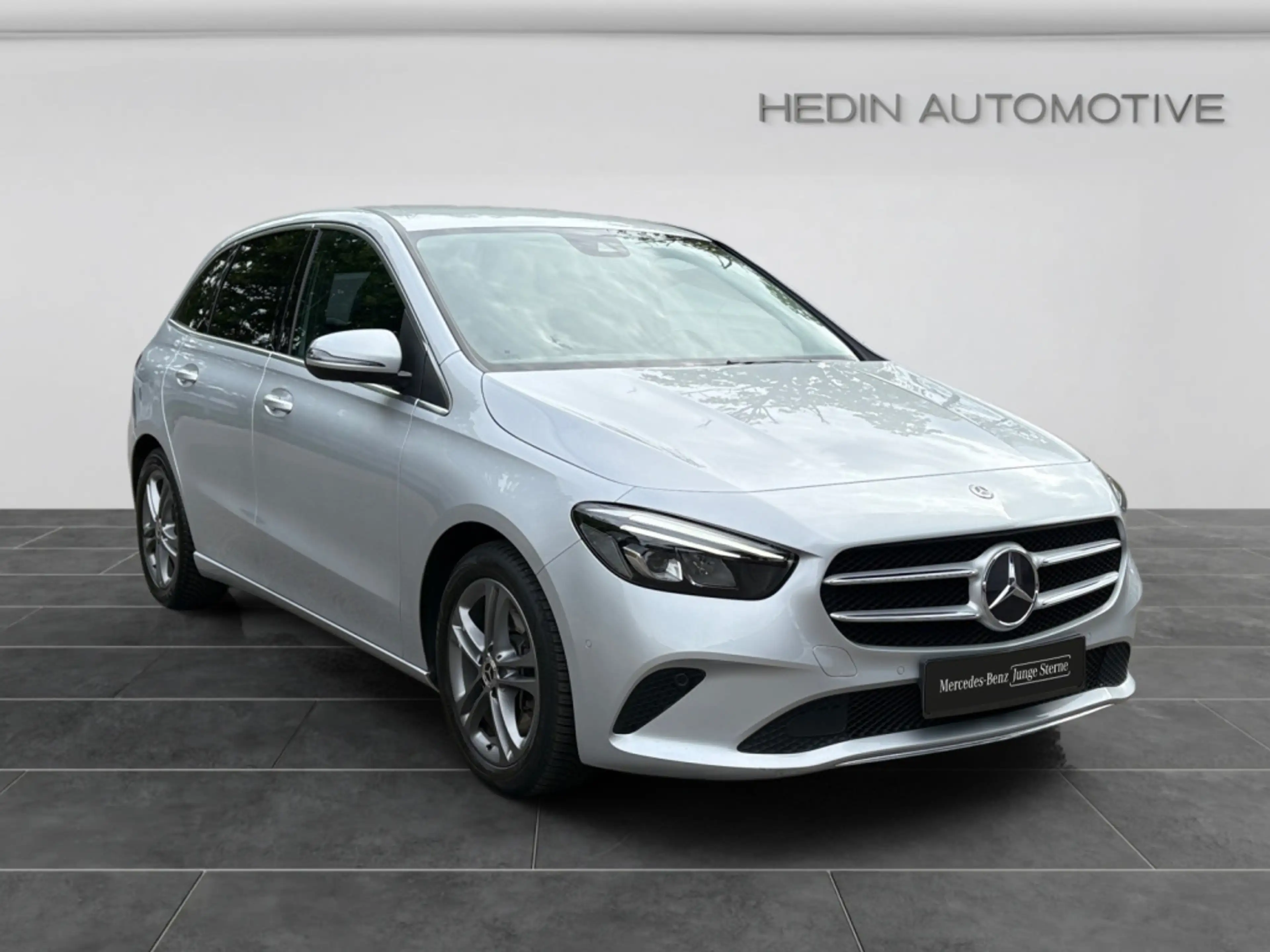 Mercedes-Benz B 250 PROGRESSIVE|LED|AMBI|KAM|PDC|AHK|TEMP|SHZ — photo 8