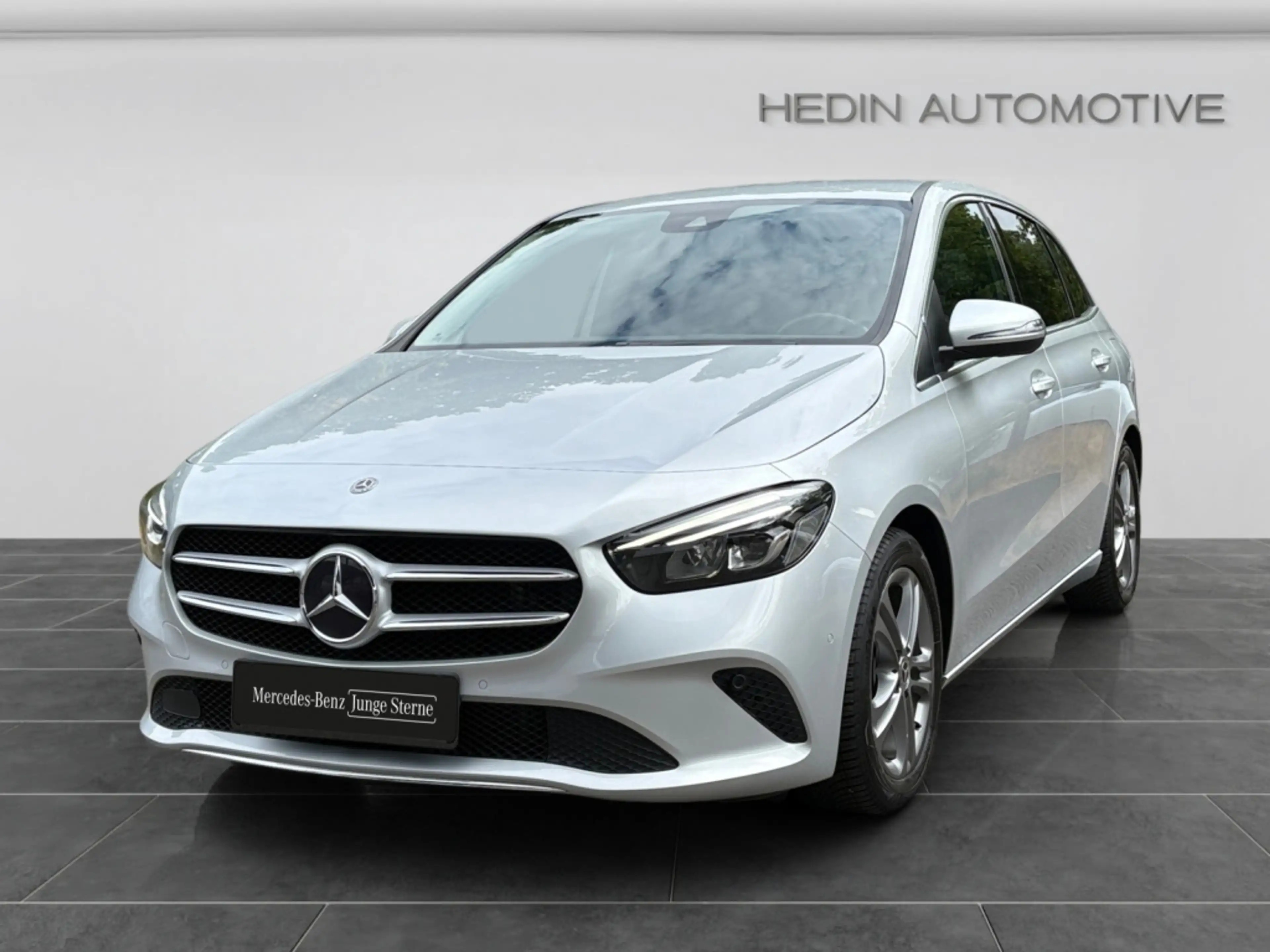 Mercedes-Benz B 250 PROGRESSIVE|LED|AMBI|KAM|PDC|AHK|TEMP|SHZ — photo 2