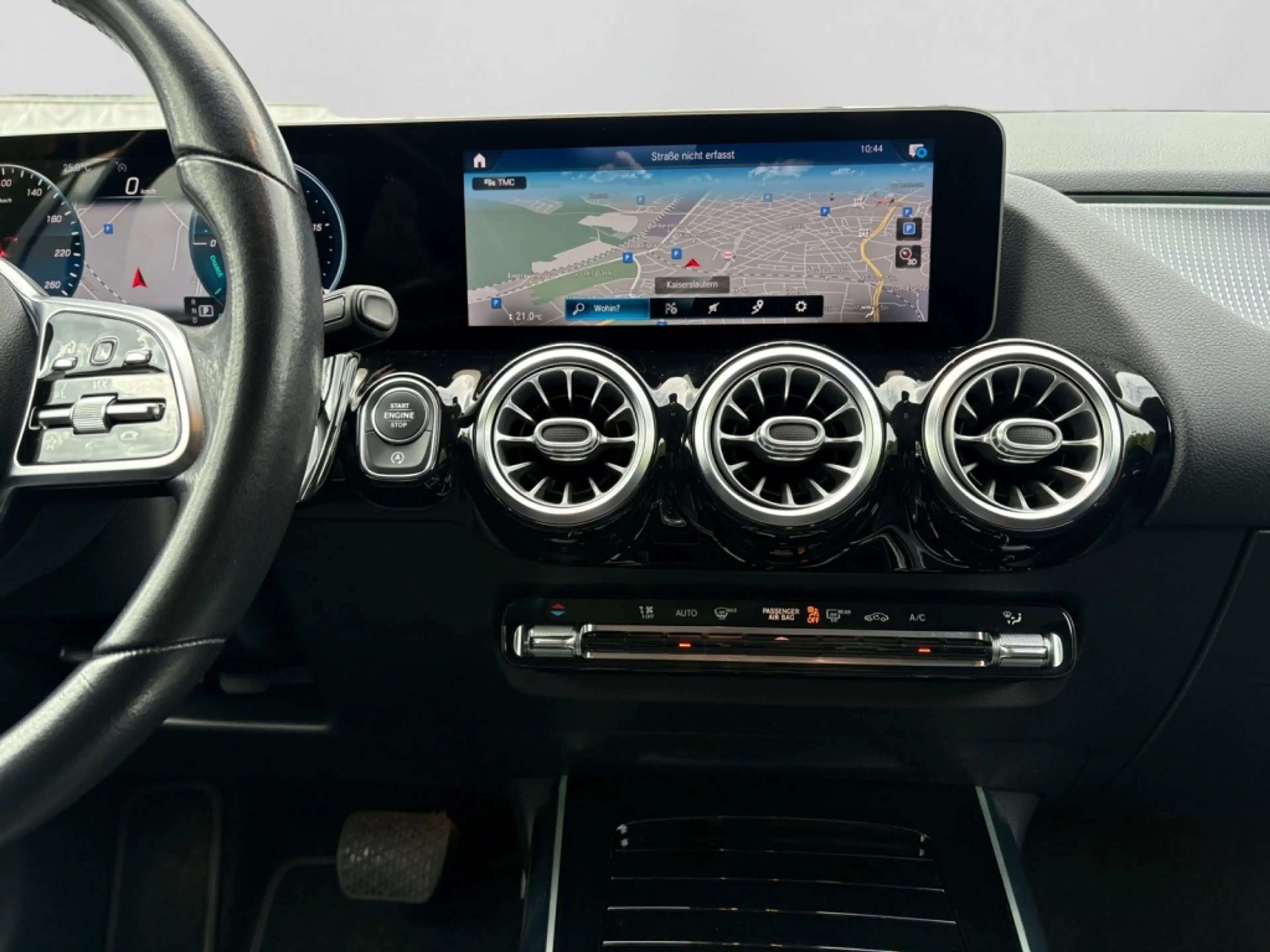 Mercedes-Benz B 250 PROGRESSIVE|LED|AMBI|KAM|PDC|AHK|TEMP|SHZ — photo 12